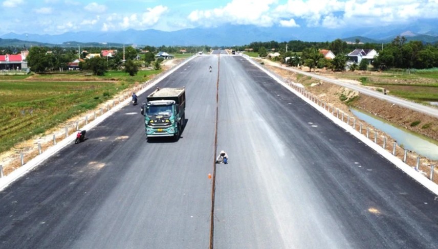 Đã nghiệm thu 20km đầu cao tốc Khánh Hòa - Buôn Ma Thuột, tuần tới đưa vào hoạt động - Ảnh 1.