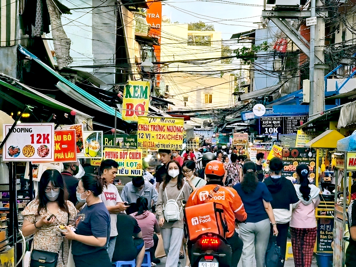 Trật tự vỉa hè và linh hồn của đường phố - Ảnh 1.