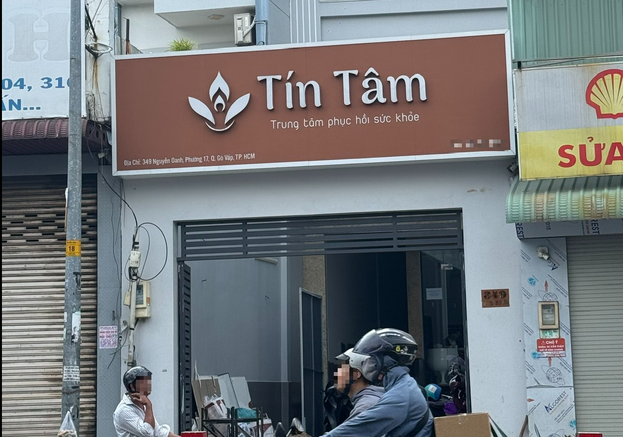 Cơ sở 'giải cơ phòng đột quỵ' bị đình chỉ 18 tháng sau phản ánh của Tuổi Trẻ - Ảnh 1.