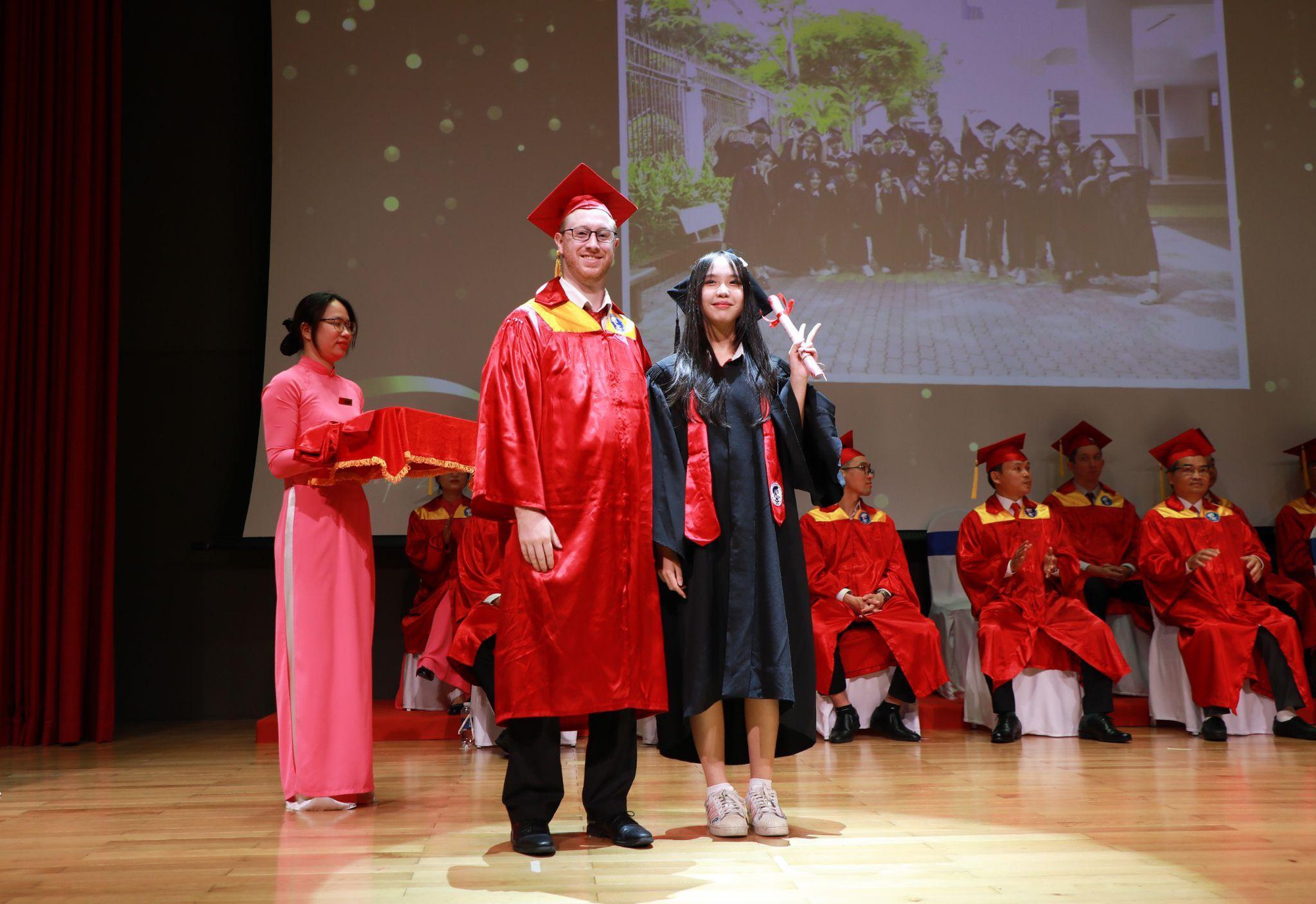 Chương trình AP: ‘Bệ phóng’ đưa nữ sinh Asian School vươn ra thế giới - Ảnh 1.
