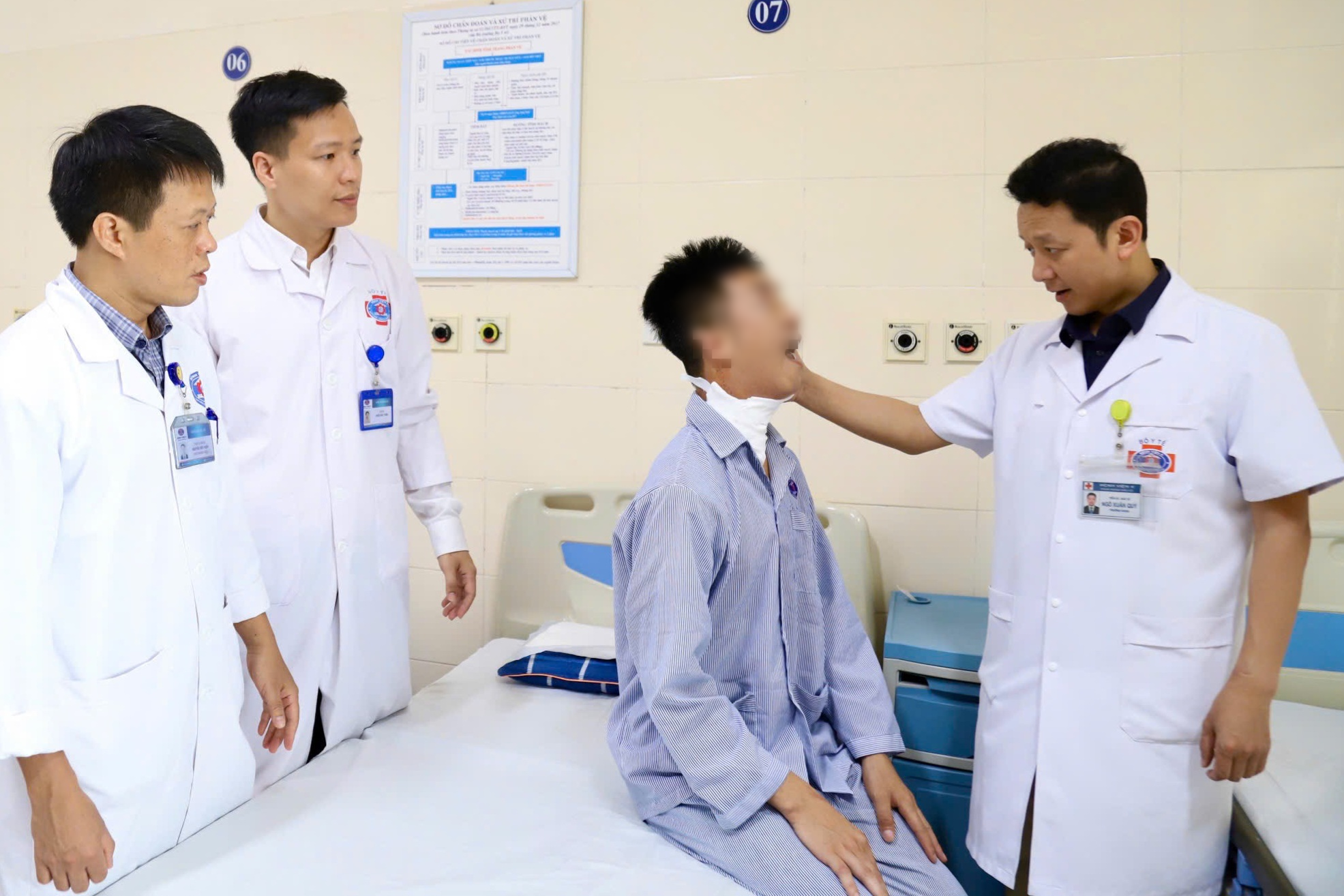Ung thư lưỡi dễ nhầm lẫn với nhiệt miệng: Dấu hiệu nào để phát hiện sớm? - Ảnh 1.