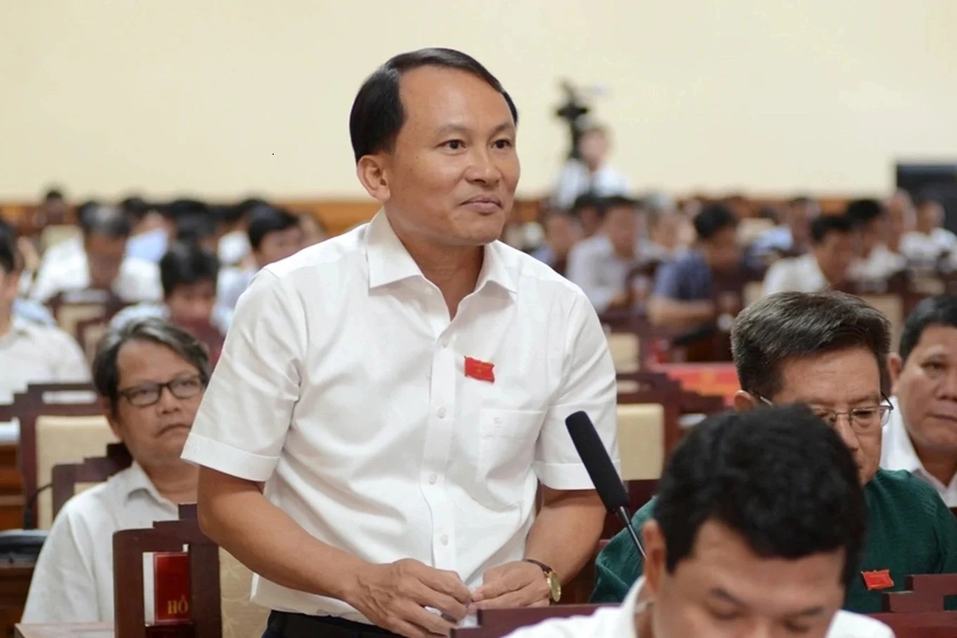 KỶ LUẬT - Ảnh 1.
