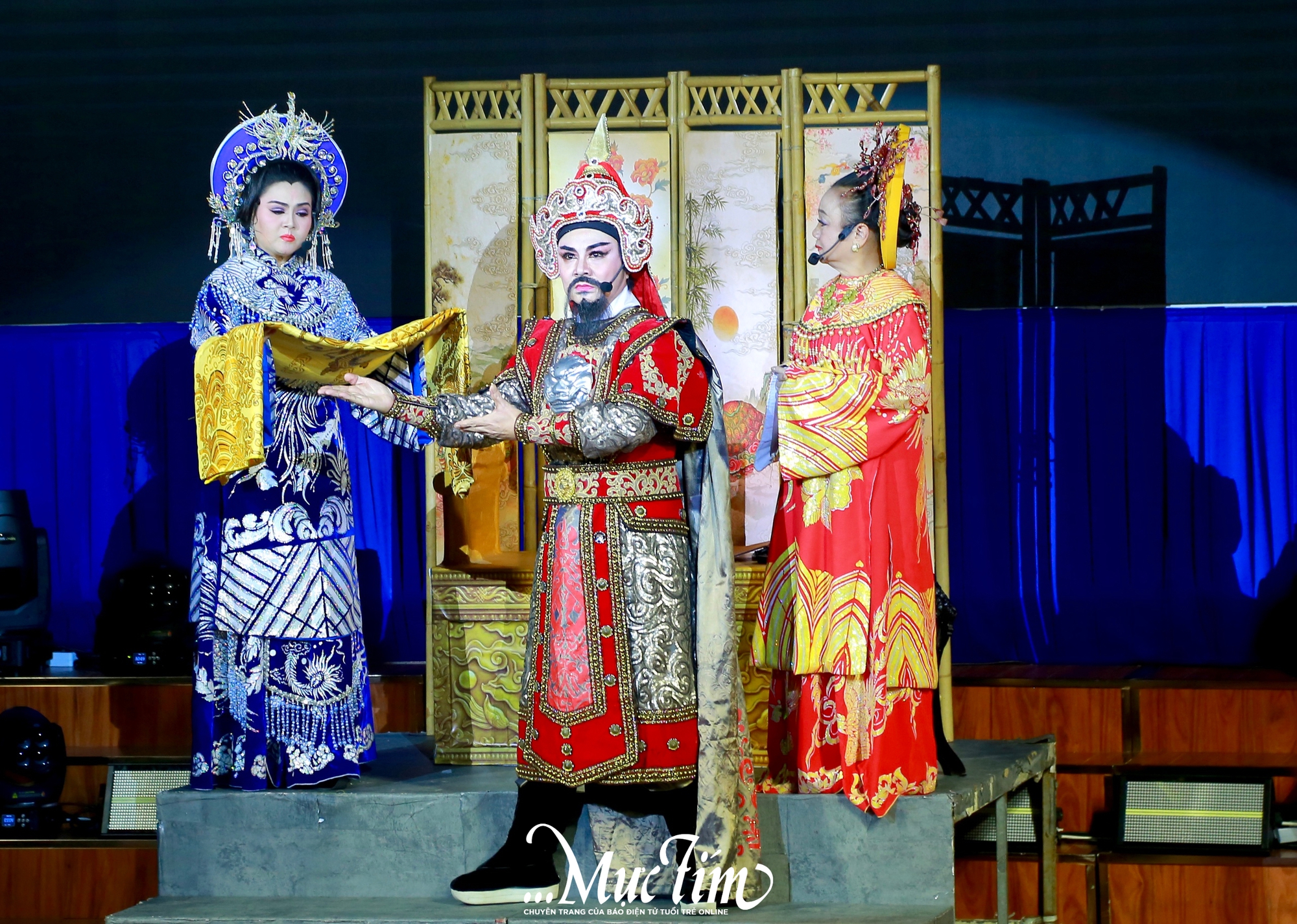 Đêm cải lương của sinh viên Nhân văn cháy vé với vở Thái hậu Dương Vân Nga- Ảnh 2.