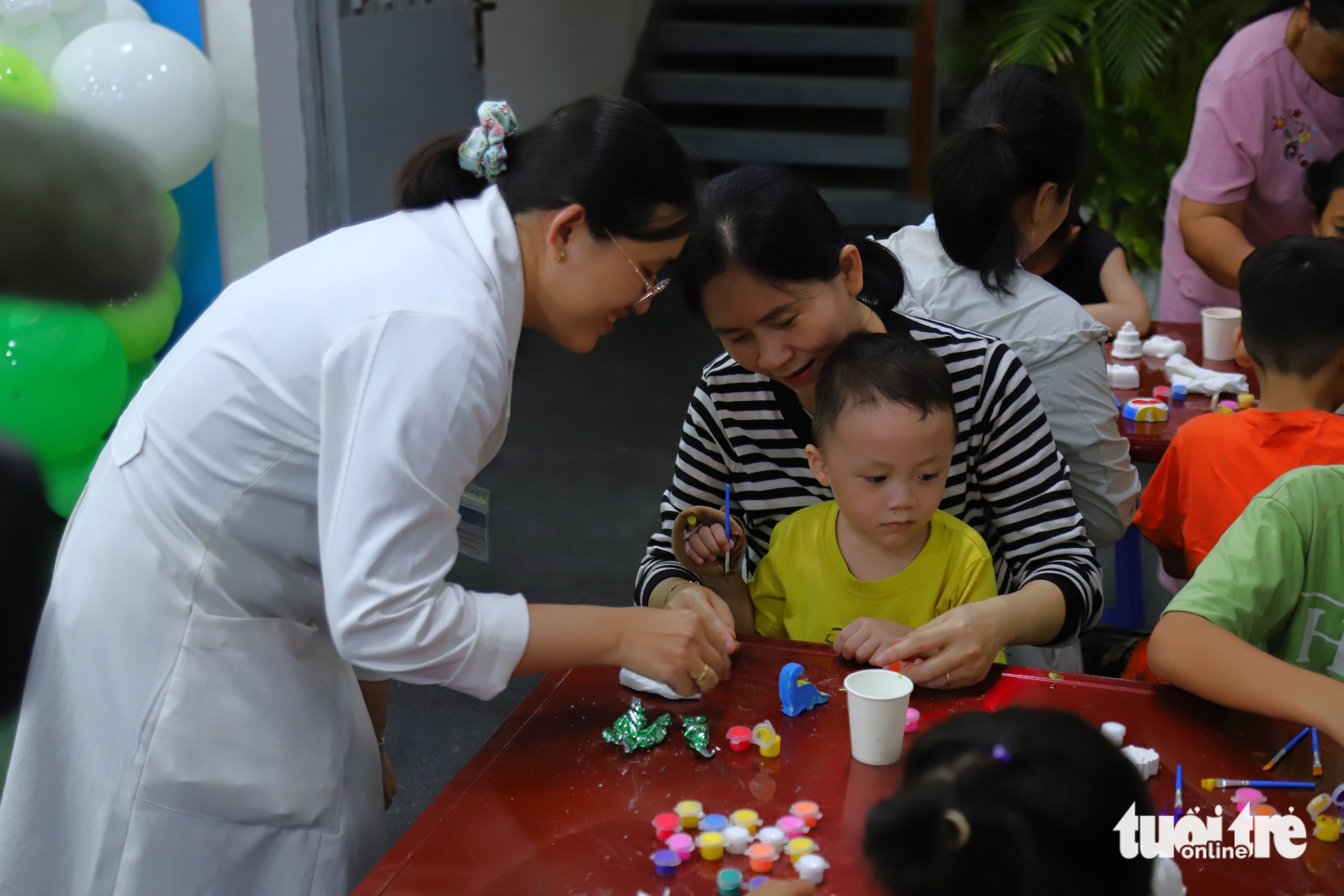 bệnh nhi  - Ảnh 2.