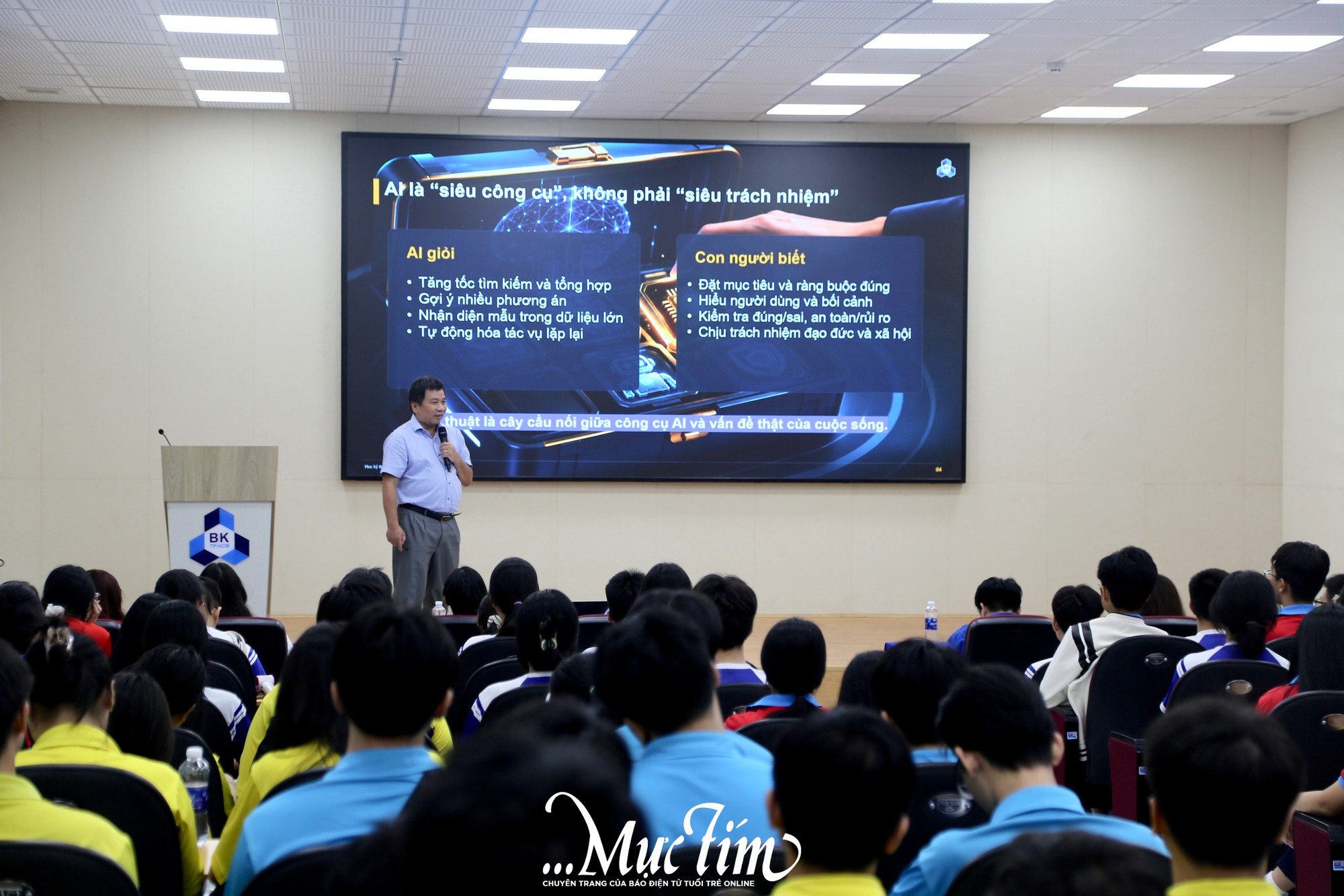 Học sinh khám phá phòng thí nghiệm mở tại Trường đại học Bách khoa TP.HCM- Ảnh 2.