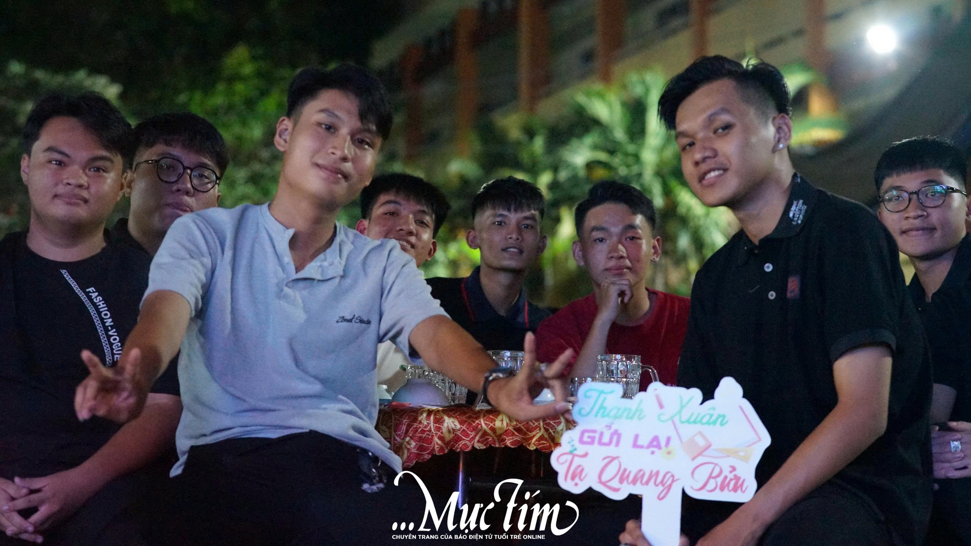 Teen 12 Trường THPT Tạ Quang Bửu viết thư tay gửi phụ huynh trong lễ tri ân và trưởng thành - Ảnh 8.