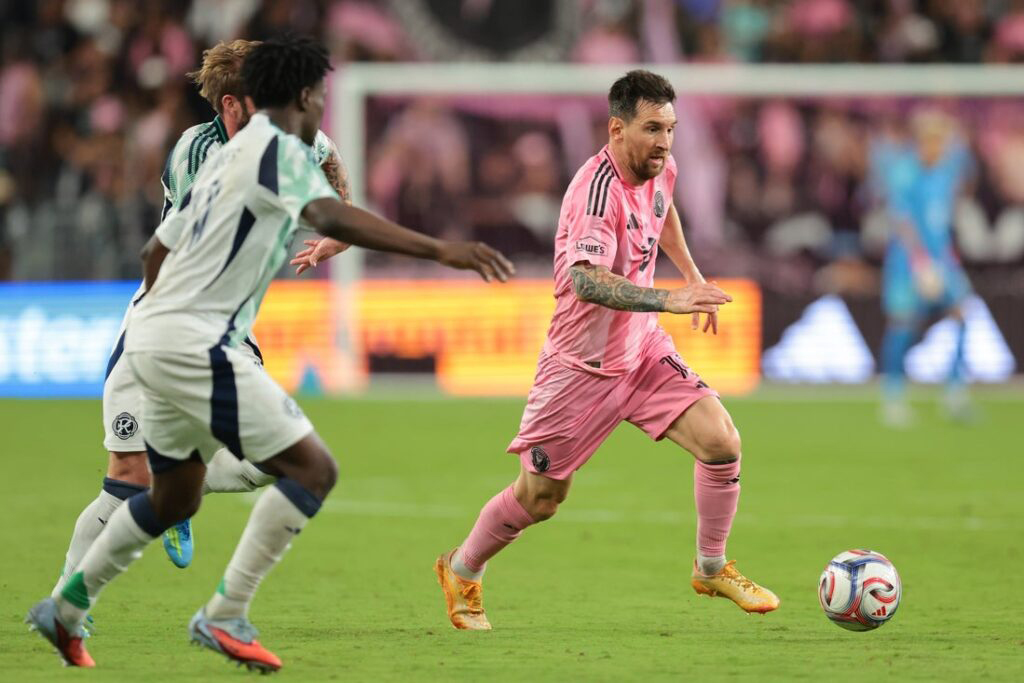 Messi tỏa sáng lập kỷ lục 'khó tin' ở MLS - Ảnh 1.