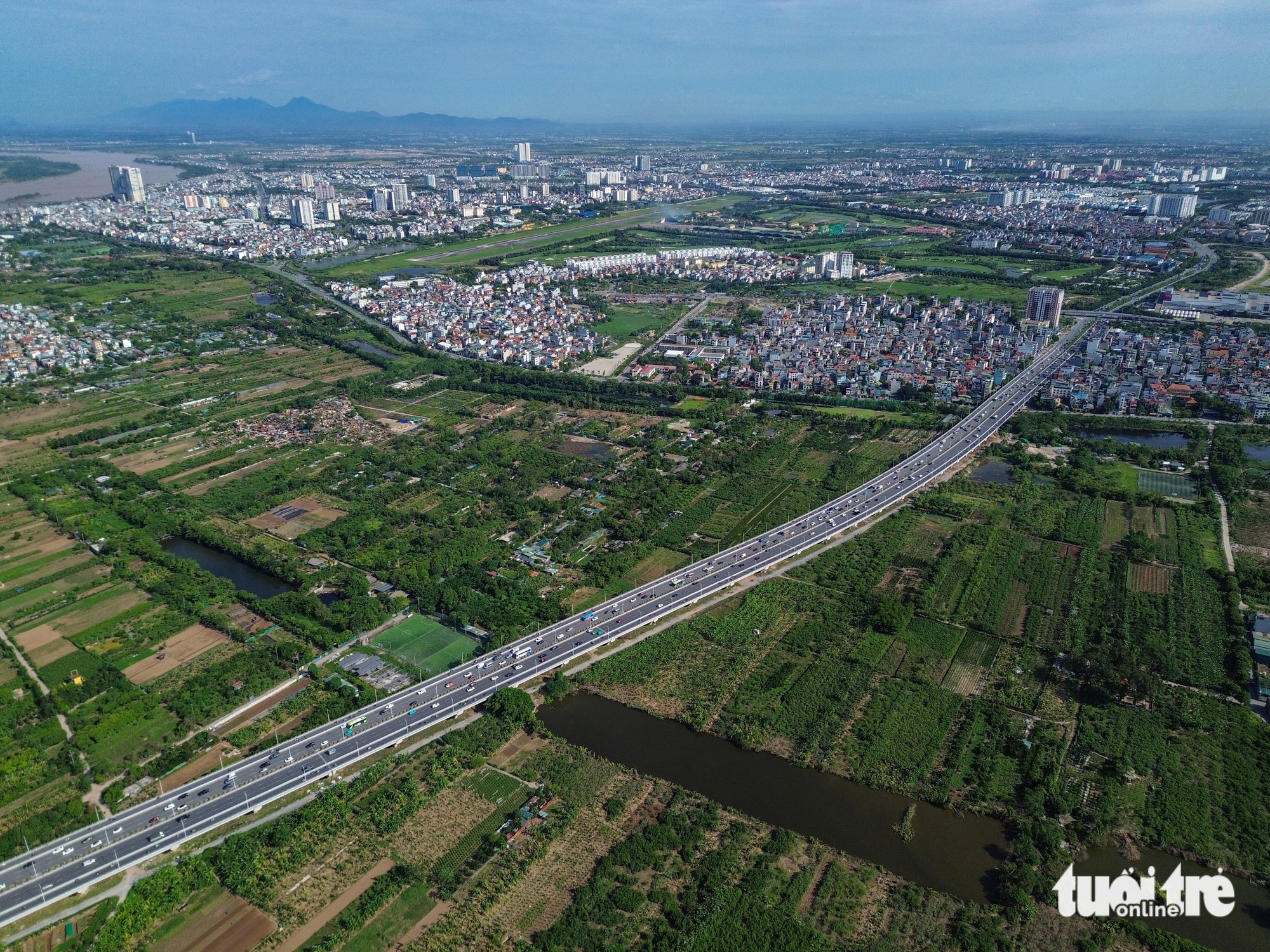 sông Hồng - Ảnh 2.