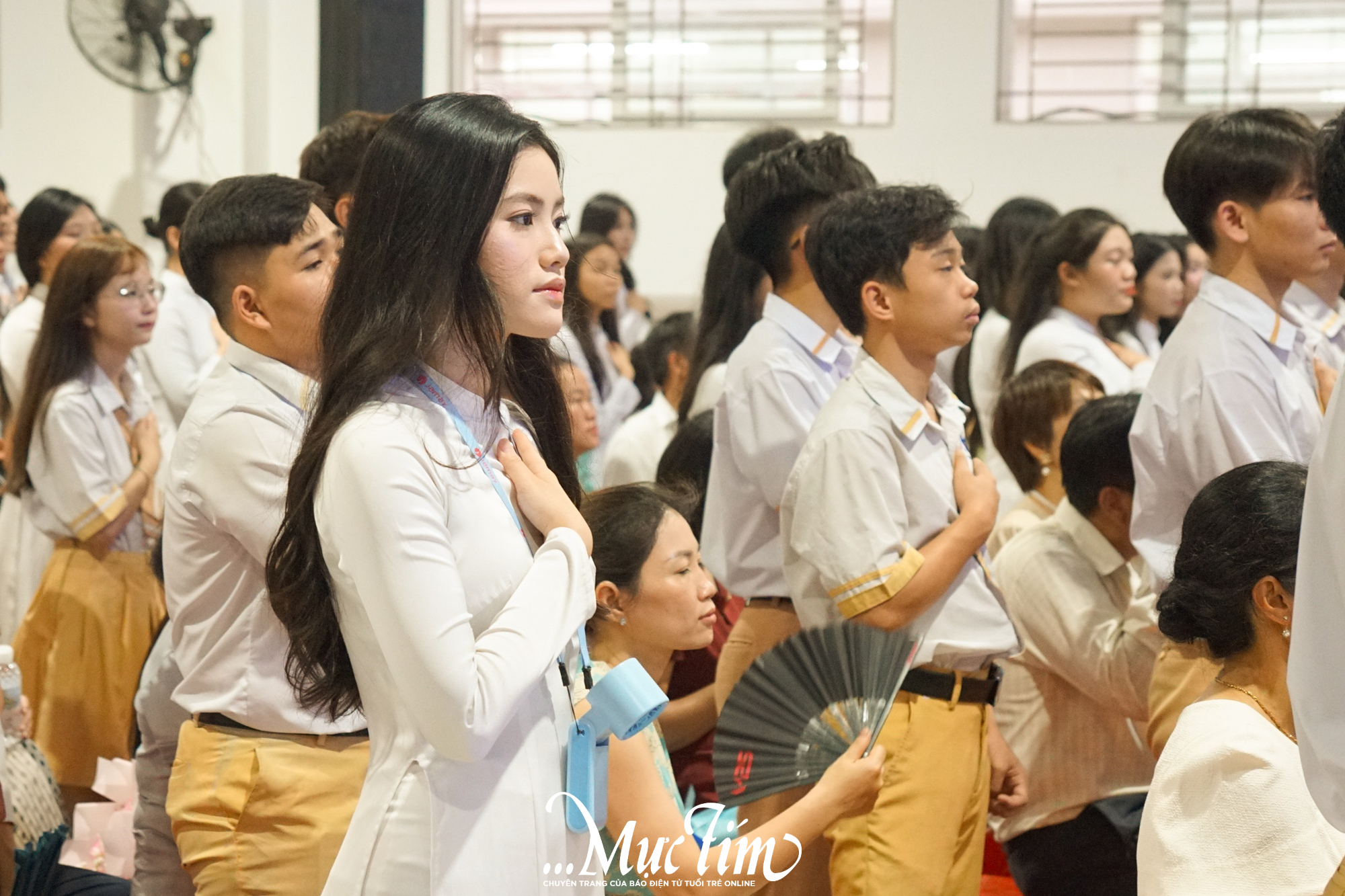 Lời xin lỗi bất ngờ tại lễ tri ân và trưởng thành của Trường THPT Võ Trường Toản - Ảnh 4.