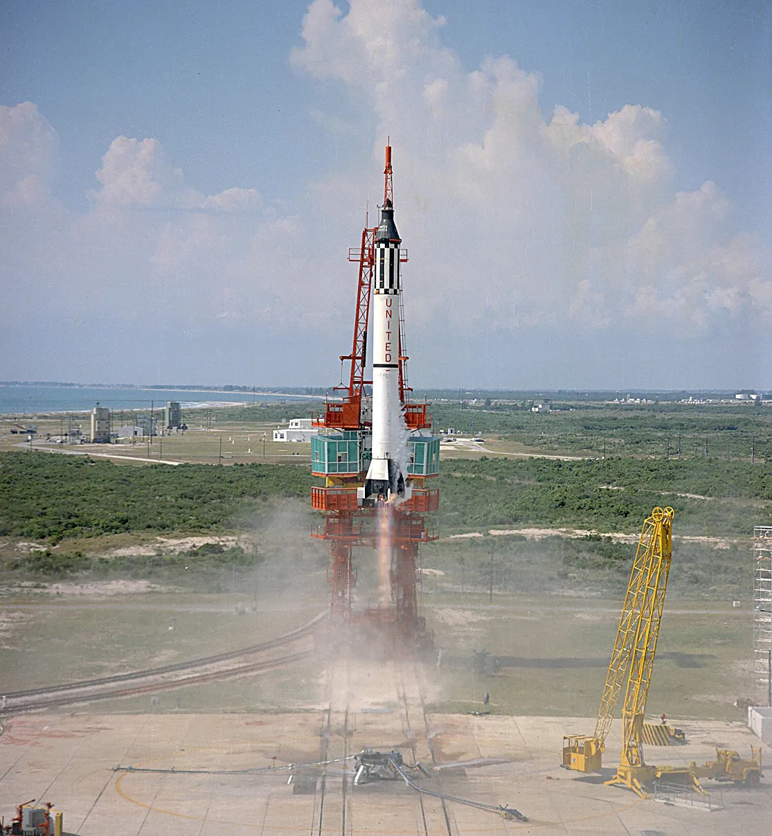 Chinh phục những vì sao - Kỳ 6: Phi hành gia Mỹ Alan Shepard - người thứ hai lên vũ trụ - Ảnh 2. vũ trụ - Ảnh 2.