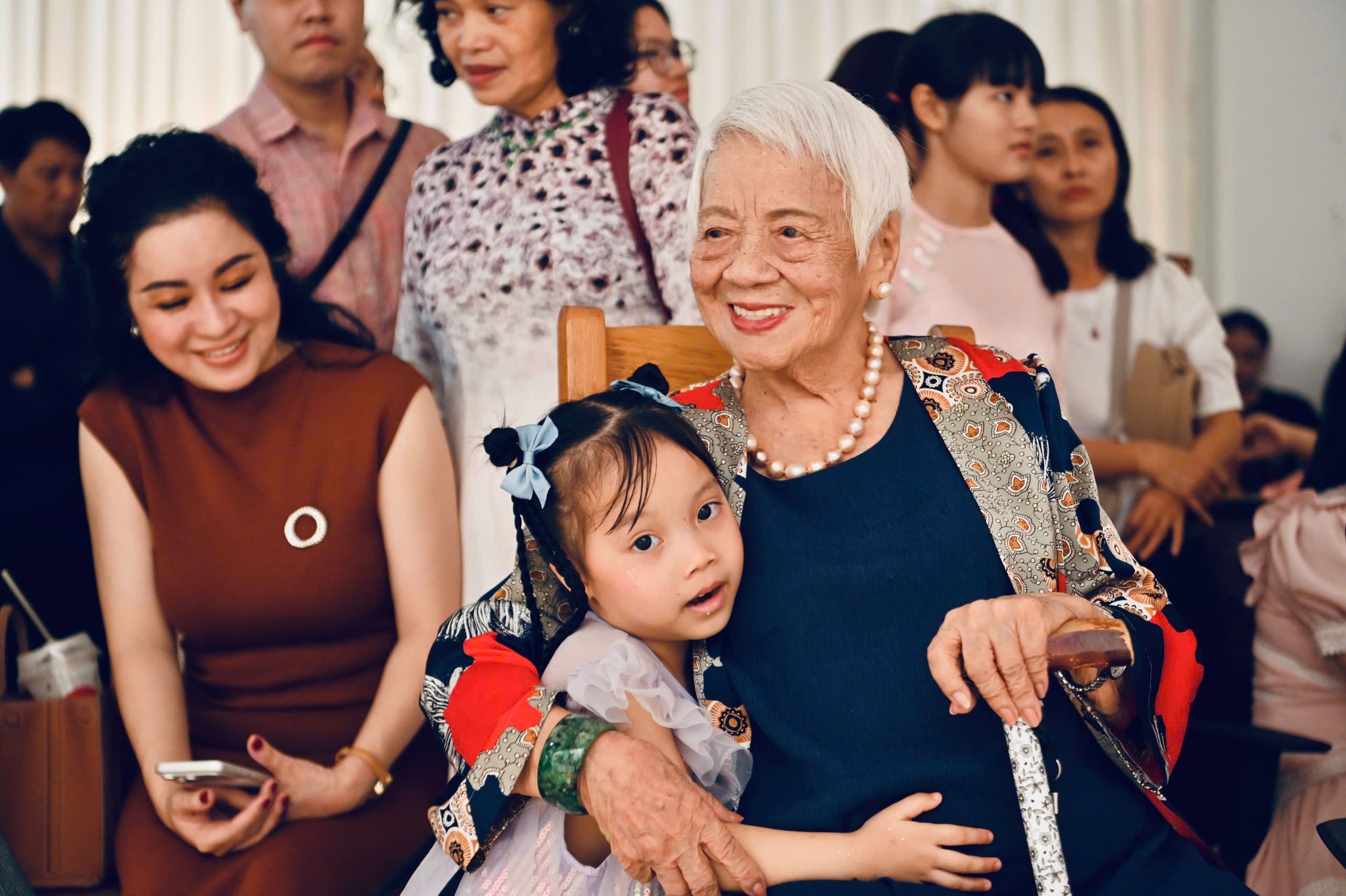 Triển lãm tranh của những tâm hồn nhỏ bé mang nghị lực lớn lao - Ảnh 6.