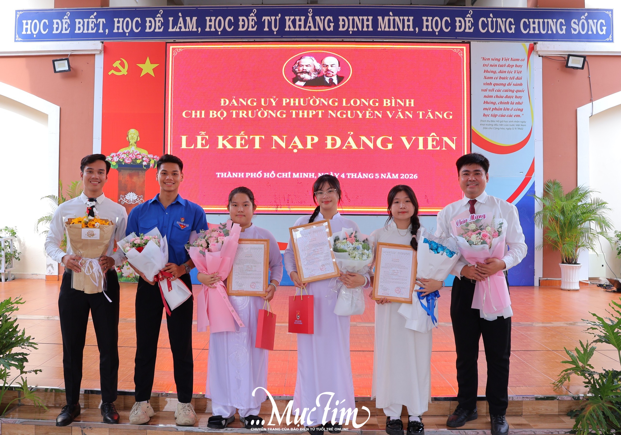 3 nữ sinh Trường THPT Nguyễn Văn Tăng được kết nạp Đảng ở tuổi 18- Ảnh 7.