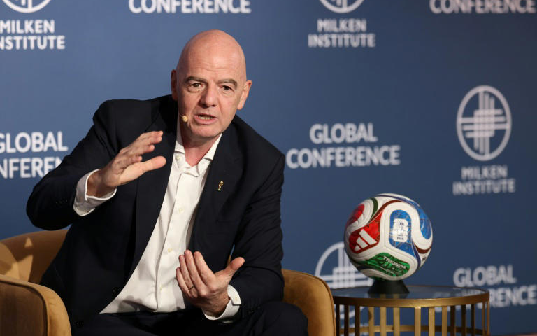 Infantino denies allegations of affair, favouritism while at UEFA: report- Ảnh 1.