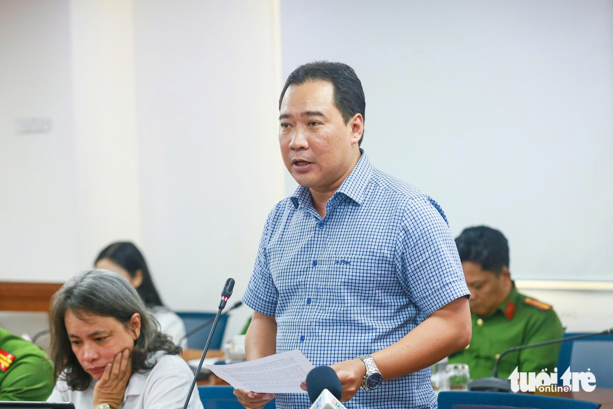 Vụ hành khách phải đóng thêm tiền giữa chuyến: Sở Xây dựng TP.HCM không cấp phép cho hãng xe - Ảnh 1.