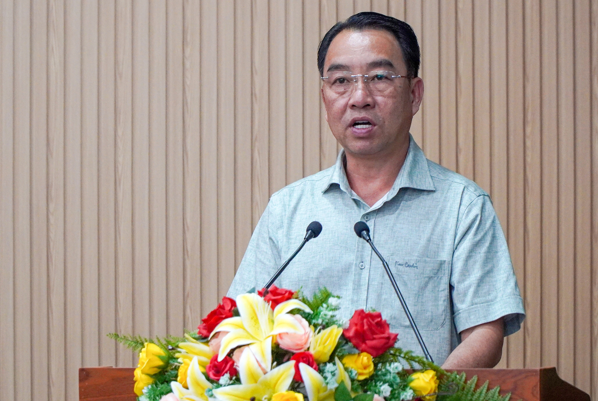 Cà Mau thẳng thắn nhìn nhận hạn chế sau 1 năm thực hiện chính quyền 2 cấp - Ảnh 1.