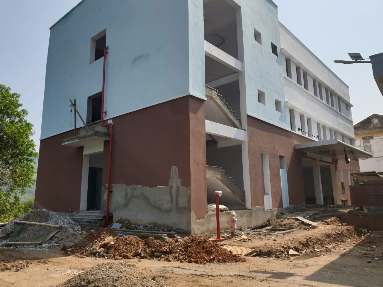 bệnh viện - Ảnh 1.