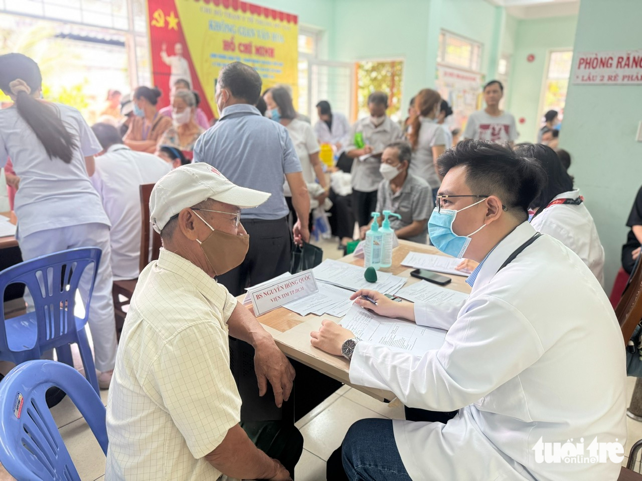 TP.HCM: Khám sức khỏe 15 triệu dân phù hợp năng lực y tế, không 'khám xong rồi để đó' - Ảnh 1.