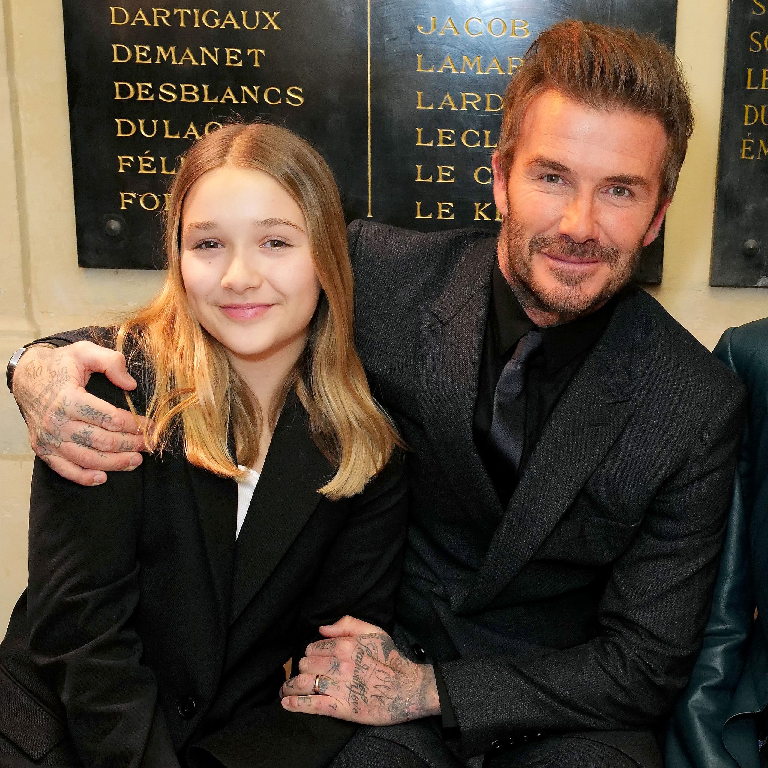 Công chúa nhà Beckham lột xác phong cách ngoạn mục - Ảnh 1.