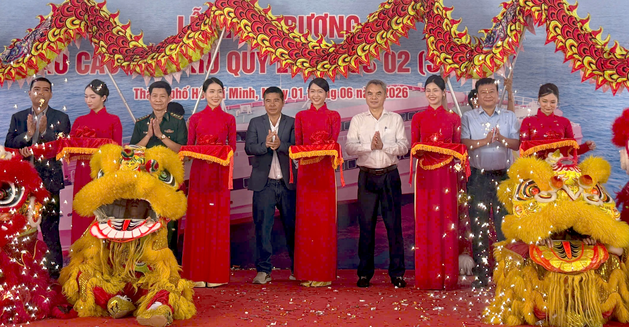 tàu cao tốc - Ảnh 1.