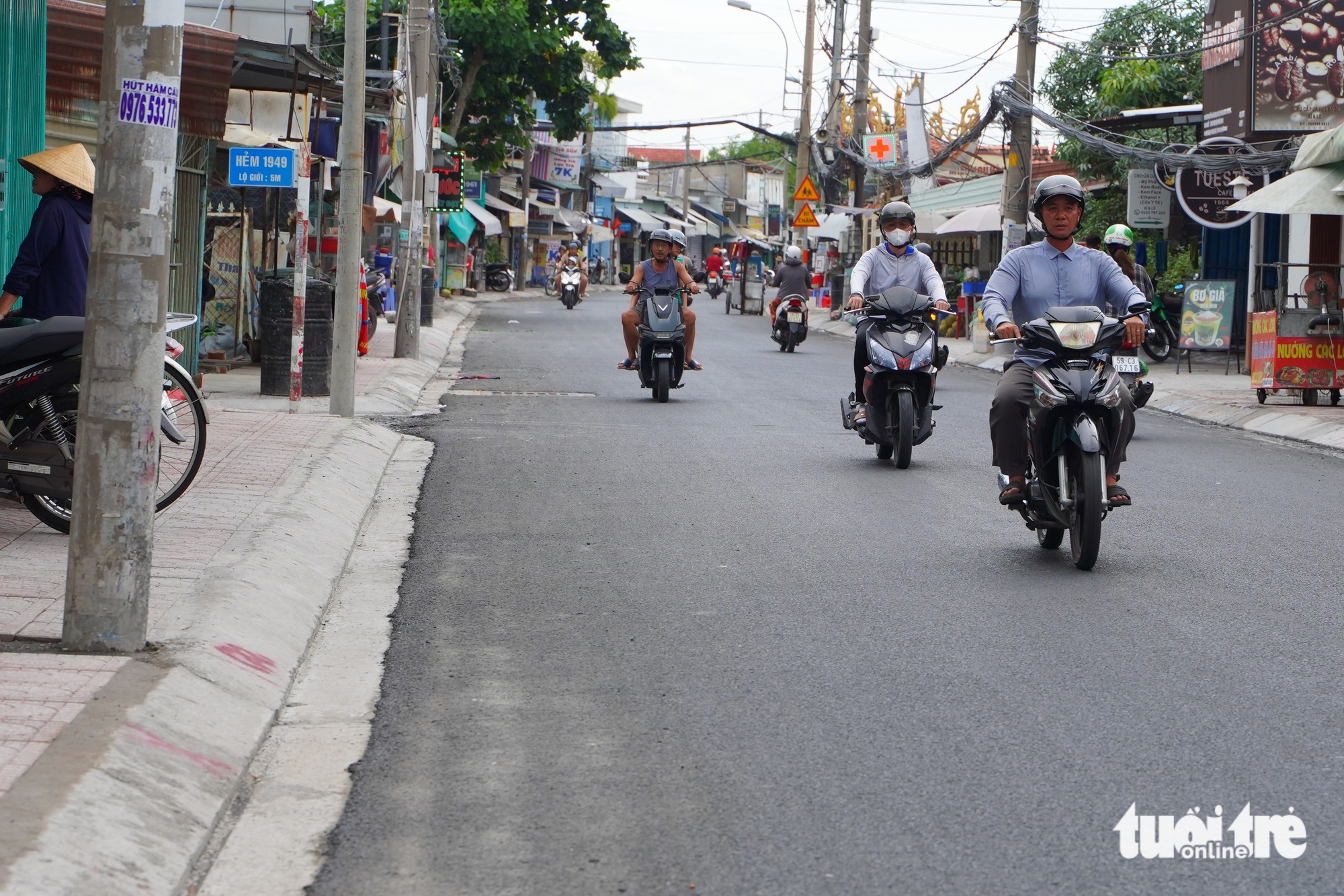 đường Lê Văn Lương - Ảnh 4.