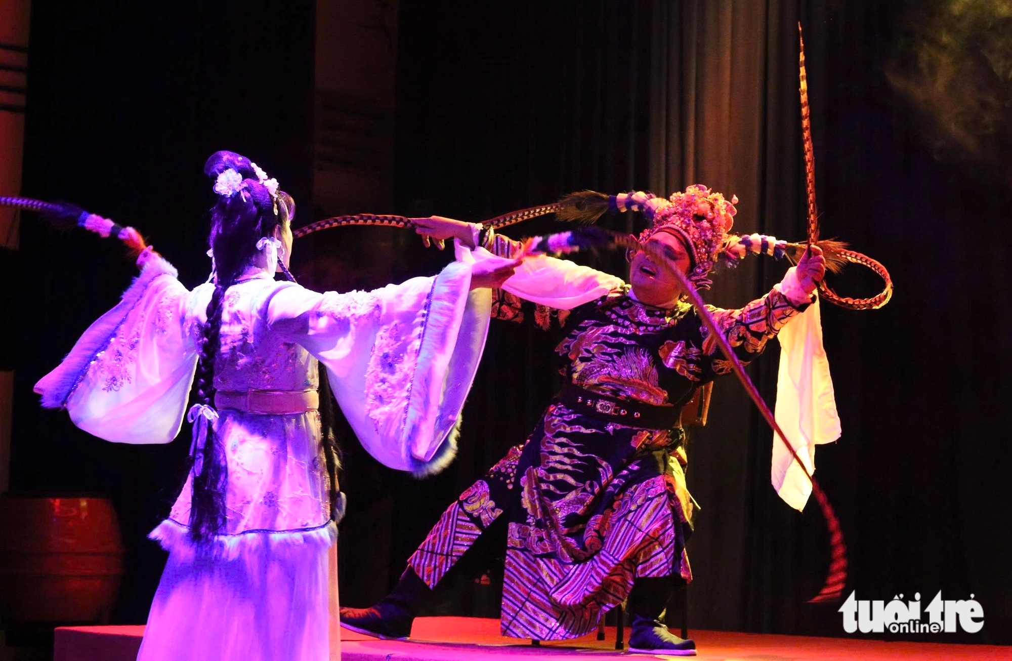 sân khấu - Ảnh 11.