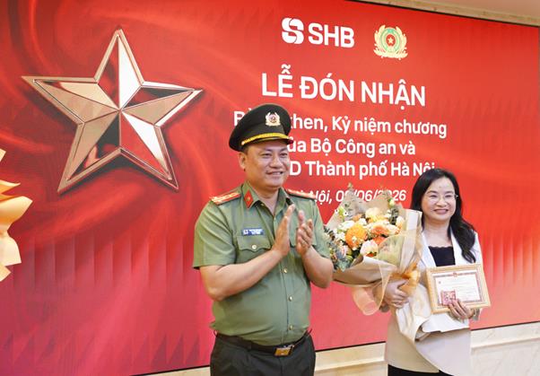 SHB nhận bằng khen của Bộ Công an về phong trào bảo vệ an ninh Tổ quốc - Ảnh 3.