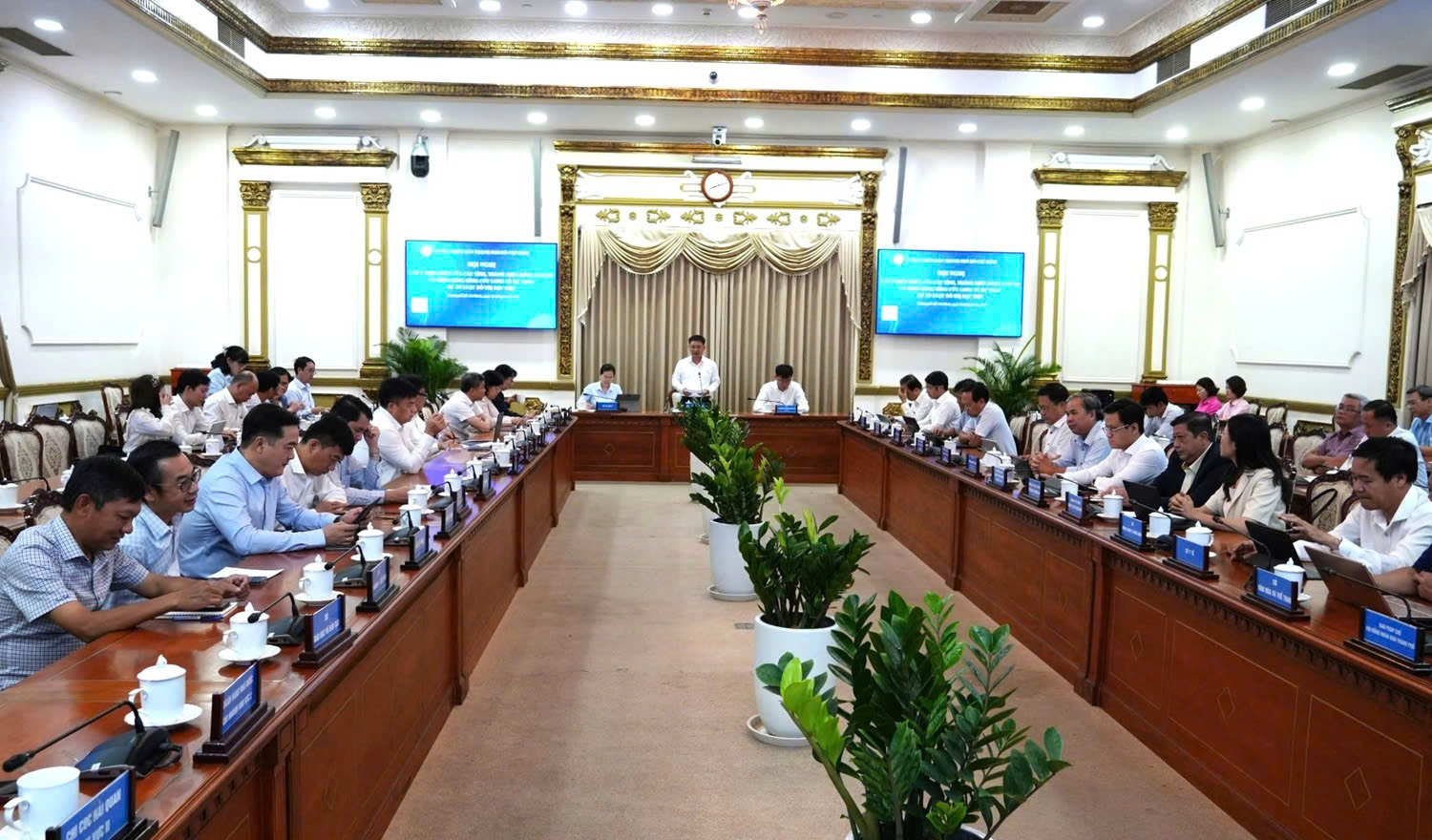 Luật Đô thị đặc biệt - Ảnh 2.
