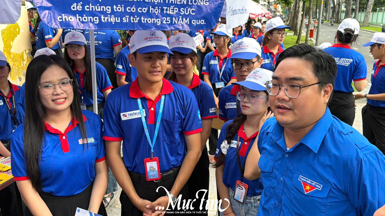 Thành Đoàn TP.HCM đến ‘tiếp sức’ cho các chiến sĩ Tiếp sức mùa thi - Ảnh 2.