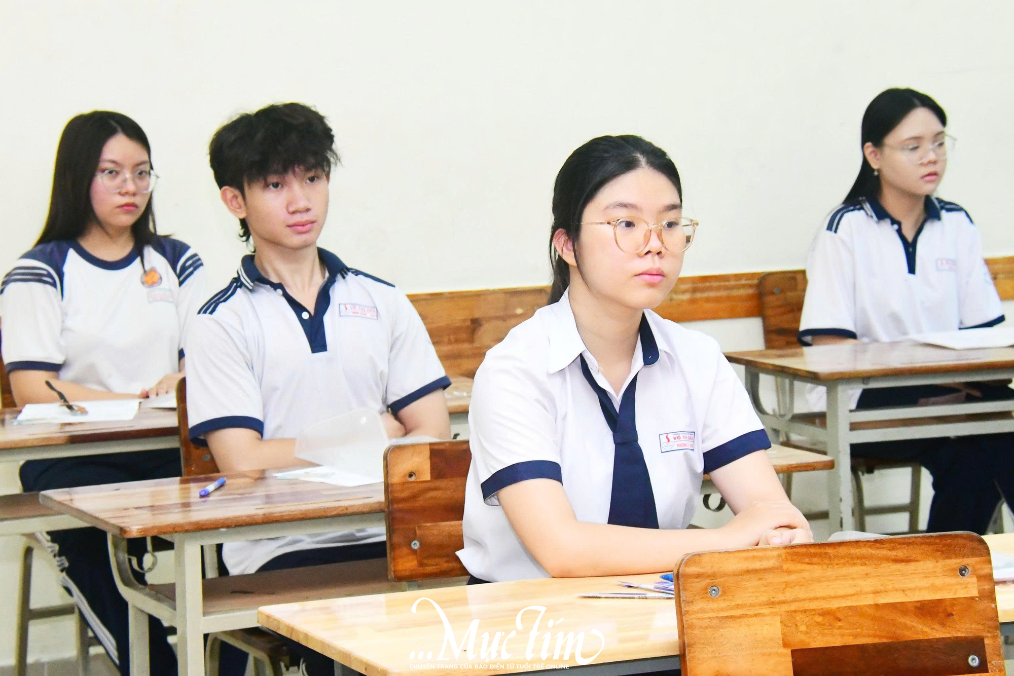 Đề thi văn tốt nghiệp THPT 2026: Thí sinh nhận xét gần gũi, vừa sức- Ảnh 1.