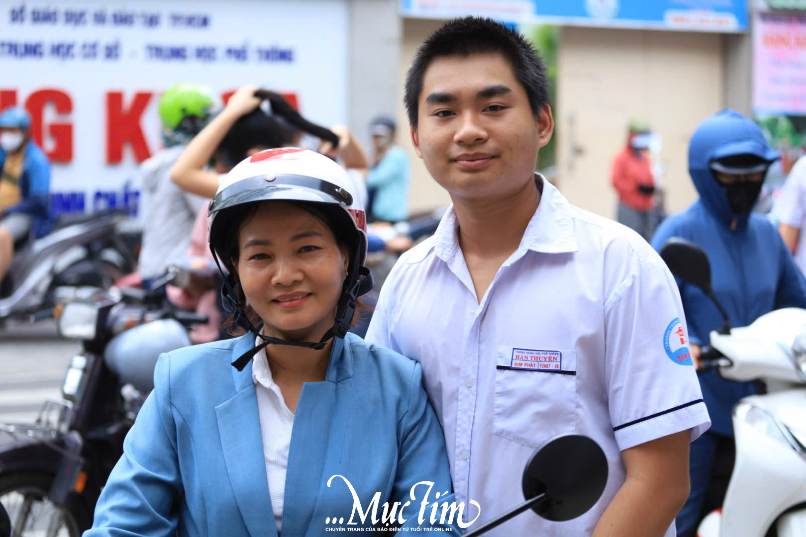 Chiều nay 11-6, hơn 1,2 triệu thí sinh bước vào môn toán kỳ thi tốt nghiệp THPT 2026 - Ảnh 1.