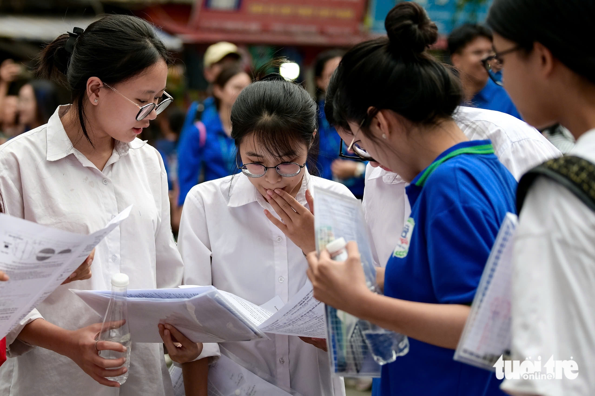 Đề toán thi tốt nghiệp THPT 2026: Dễ lấy điểm 7-8, khó có nhiều điểm 10 - Ảnh 16.