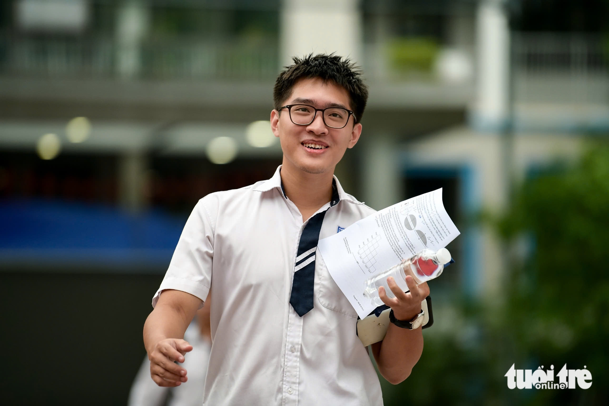 Đề toán thi tốt nghiệp THPT 2026: Dễ lấy điểm 7-8, khó có nhiều điểm 10 - Ảnh 21.