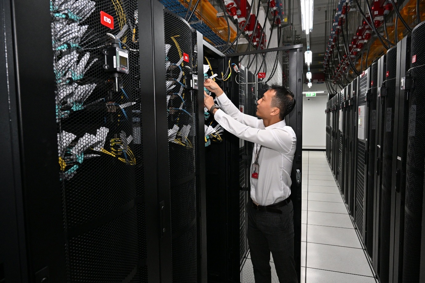 Bứt phá công nghệ 5G Advanced, Viettel thiết lập tốc độ dẫn đầu Đông Nam Á - Ảnh 2. Viettel - Ảnh 2.