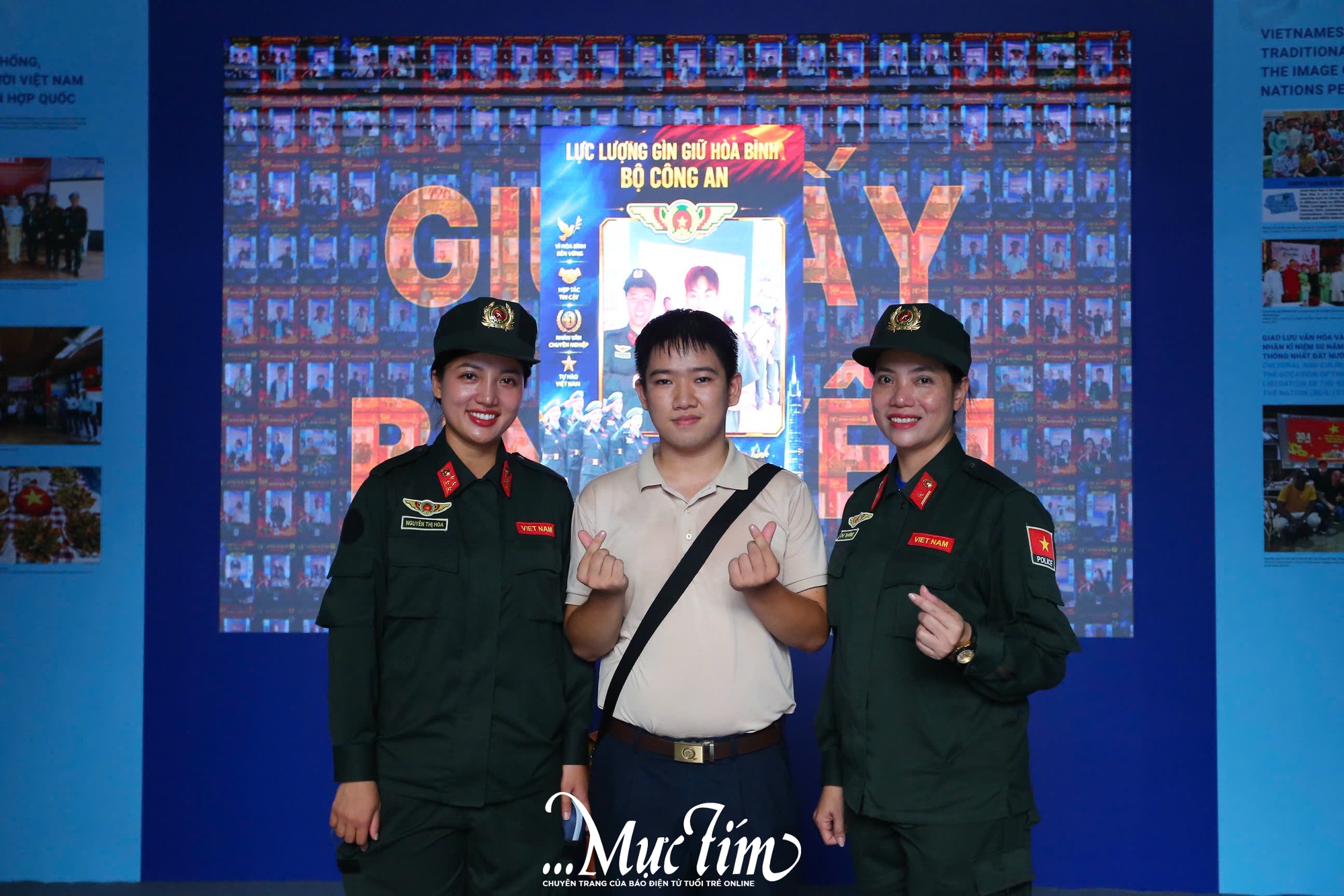 Bạn trẻ theo dấu những câu chuyện lịch sử tại triển lãm '80 năm An ninh nhân dân - Lá chắn thầm lặng'- Ảnh 1. Bạn trẻ theo dấu những câu chuyện lịch sử tại triển lãm '80 năm An ninh nhân dân - Lá chắn thầm lặng'- Ảnh 1.