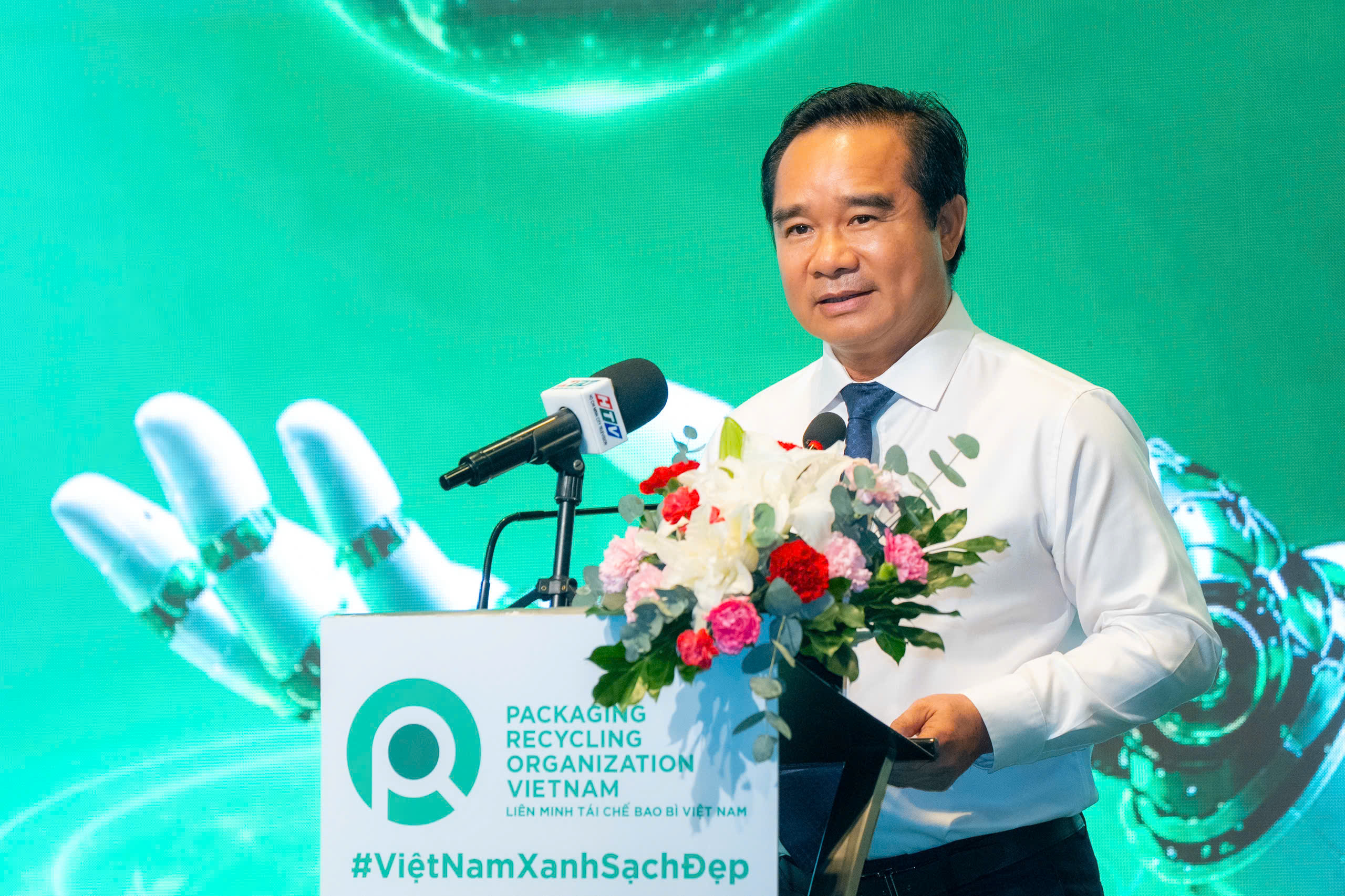 Chủ tịch UBND TP.HCM biểu dương những ‘trái ngọt’ của PRO Việt Nam - Ảnh 1.