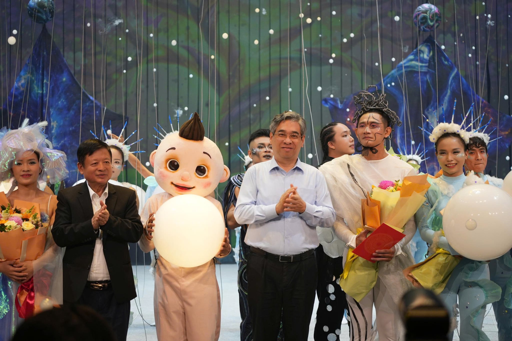 Gallery - 150 artists bring ‘Dreamscape’ to life at Vietnam’s most modern circus theater in Ho Chi Minh City - image 1