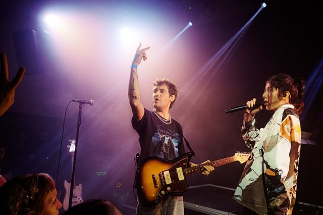 French alternative pop duo Ojos to tour four Vietnamese cities next week- Ảnh 1. French alternative pop duo Ojos to tour four Vietnamese cities next week- Ảnh 1.
