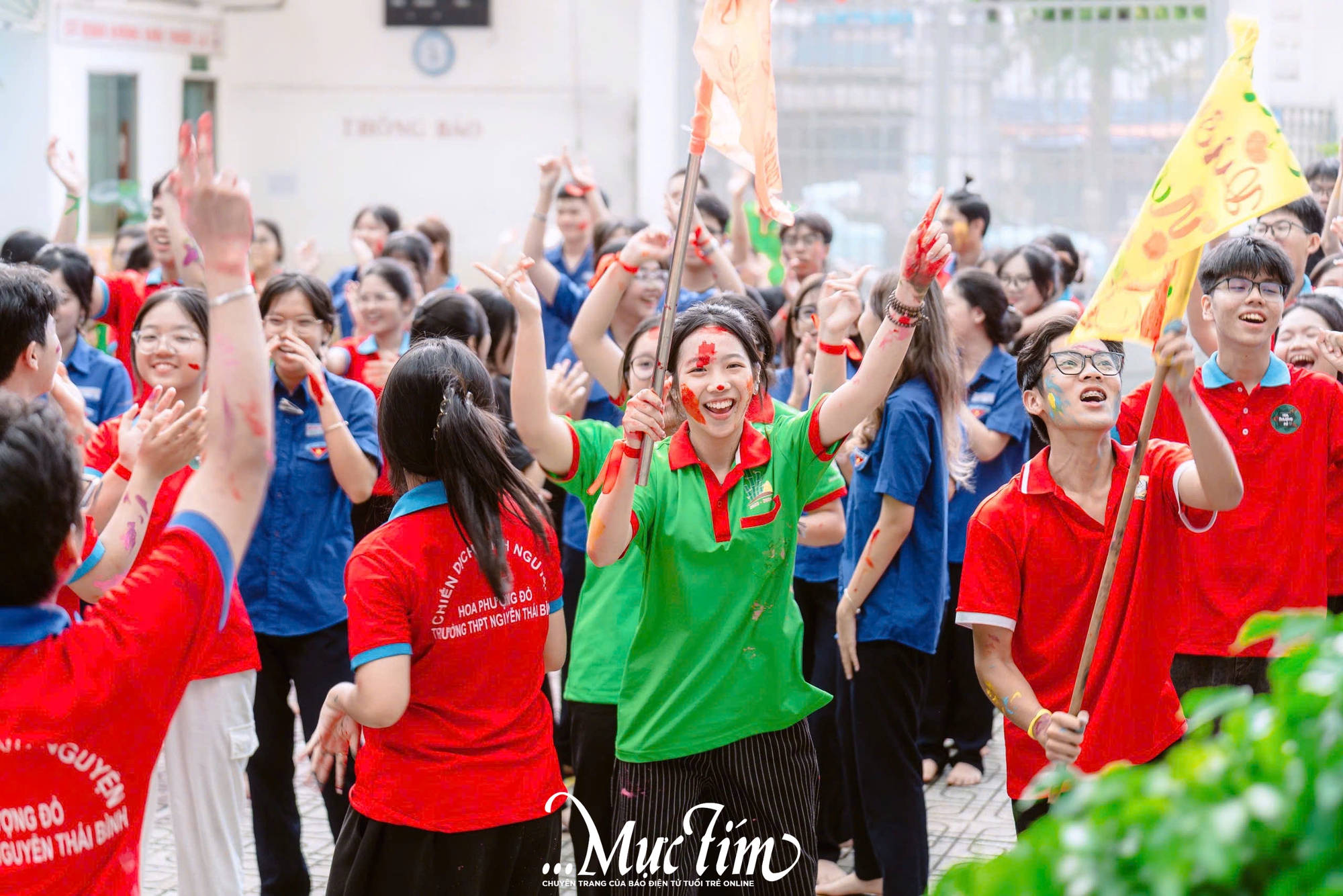 Rực rỡ sắc hè cùng chiến sĩ Hoa phượng đỏ tại Trường THPT Nguyễn Thái Bình - Ảnh 19.