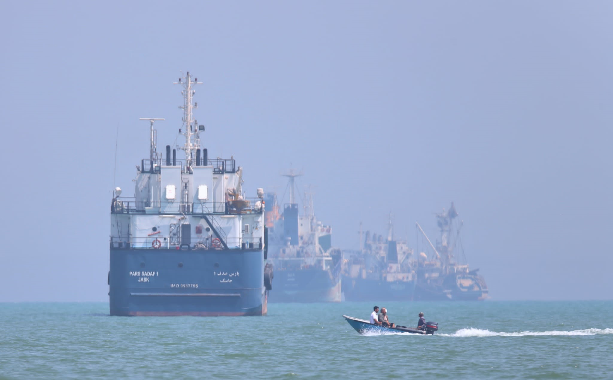 Eo biển Hormuz và bài toán chuỗi cung  của châu Á - Ảnh 1.