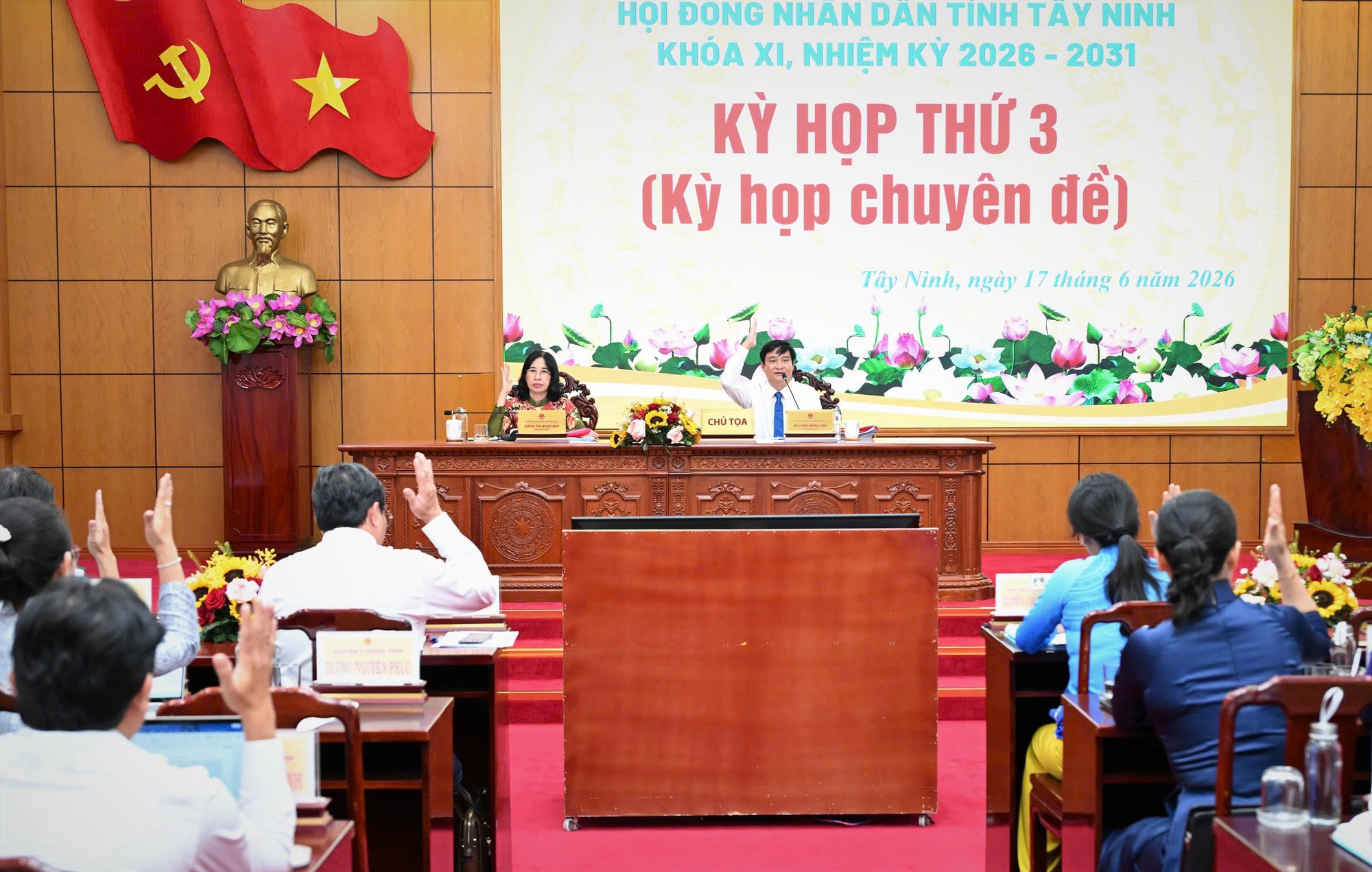 Tây Ninh tán thành chủ trương thành lập 9 phường, phê duyệt tuyến chính đường nối TP.HCM - Đồng Tháp - Ảnh 1.