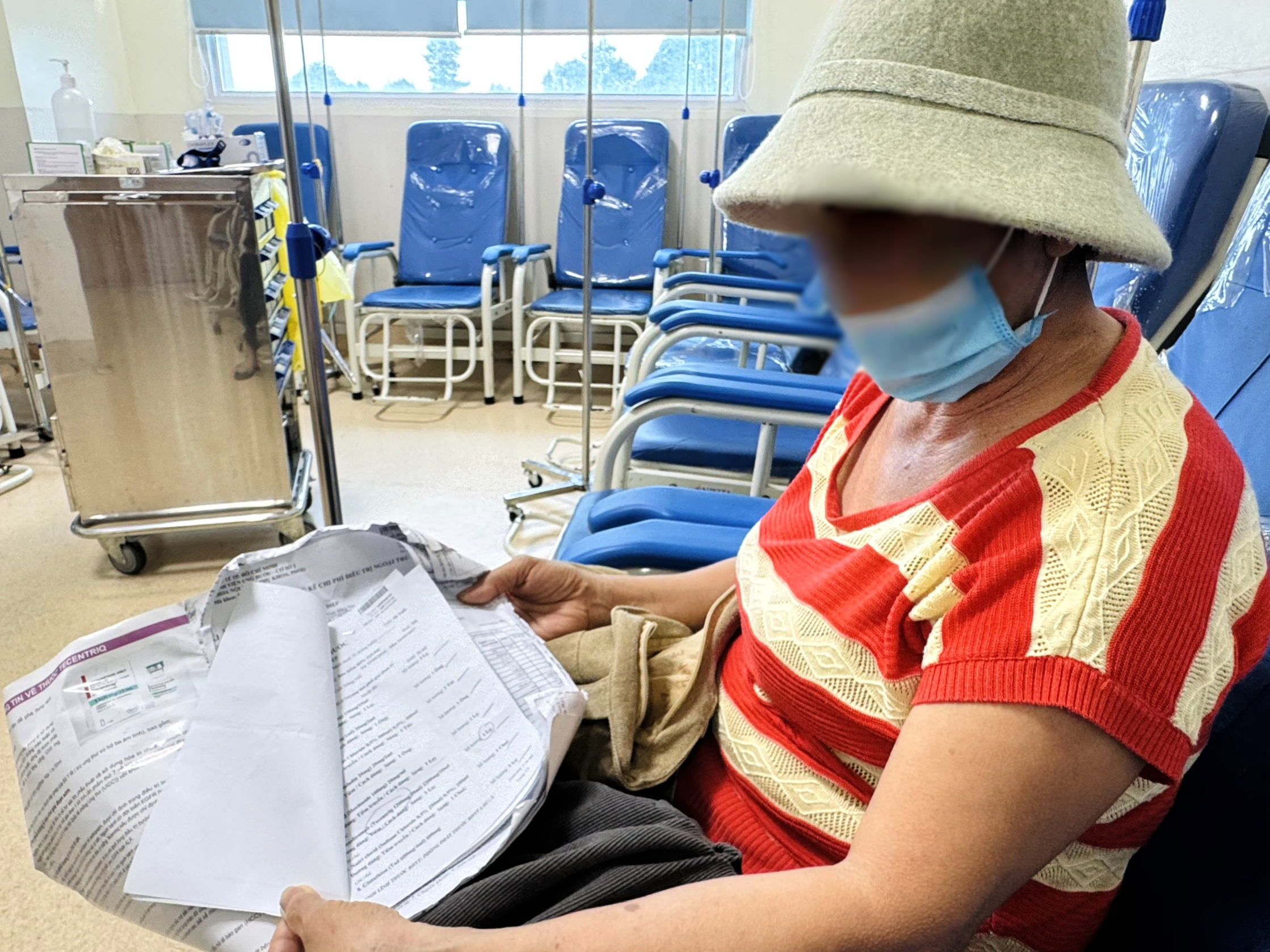 Vì sao nữ giới sống lành mạnh cũng mắc ung thư phổi? - Ảnh 2.