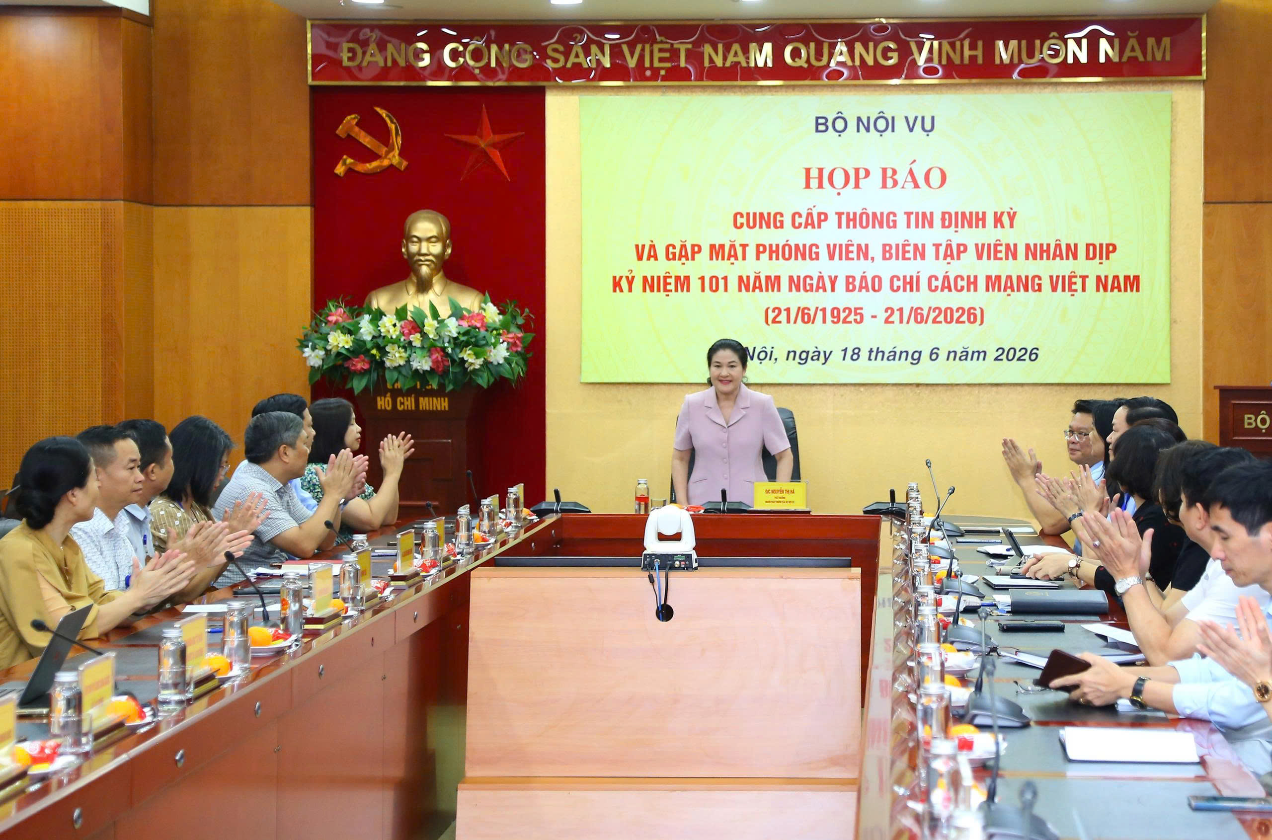 Đẩy nhanh giám định ADN, xác định danh tính hàng nghìn liệt sĩ chưa rõ tên - Ảnh 1. Đẩy nhanh giám định ADN, xác định danh tính hàng nghìn liệt sĩ chưa rõ tên - Ảnh 1.