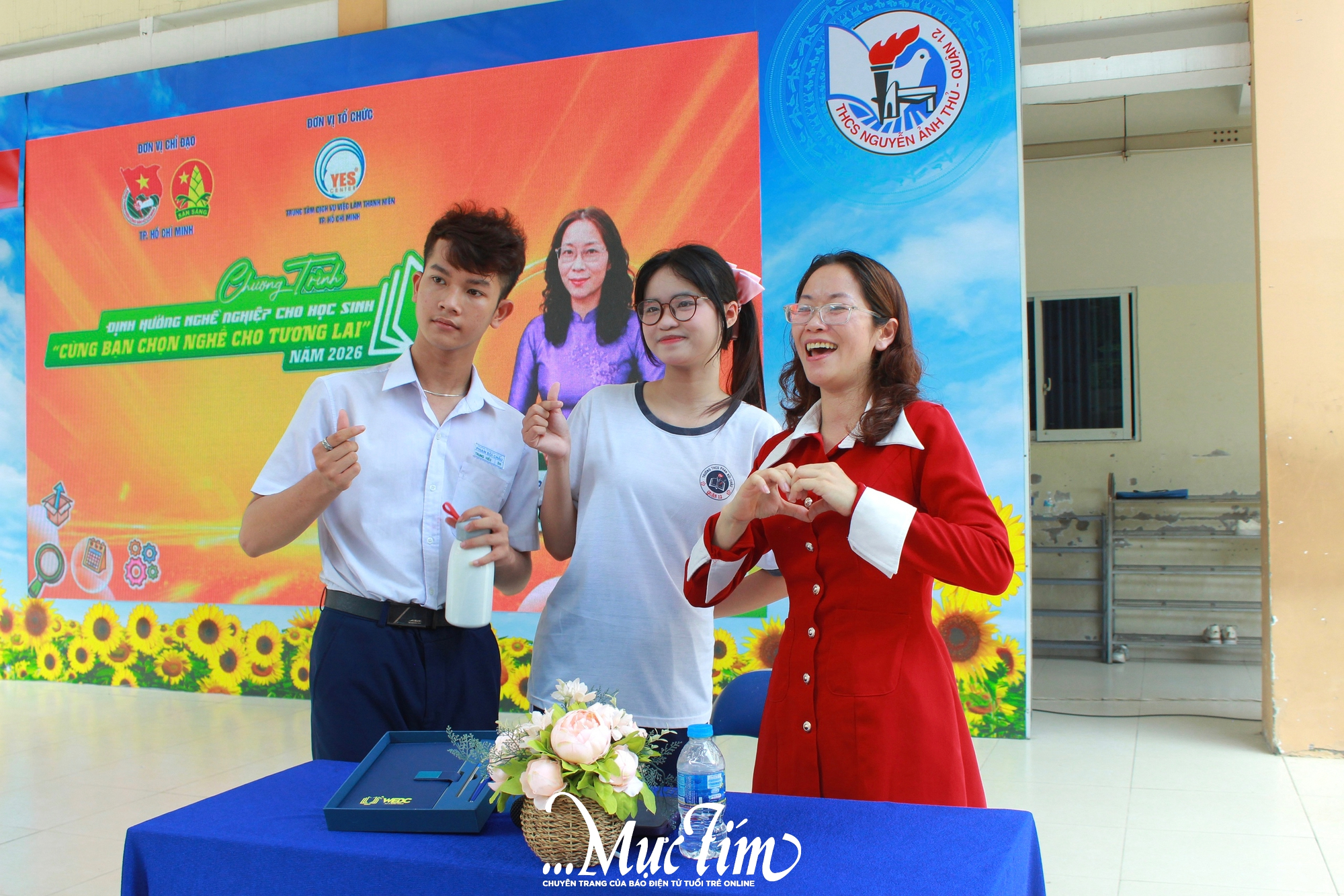 Phường Đông Hưng Thuận tổ chức hướng nghiệp cho học sinh cuối cấp- Ảnh 6. Phường Đông Hưng Thuận tổ chức hướng nghiệp cho học sinh cuối cấp- Ảnh 6.