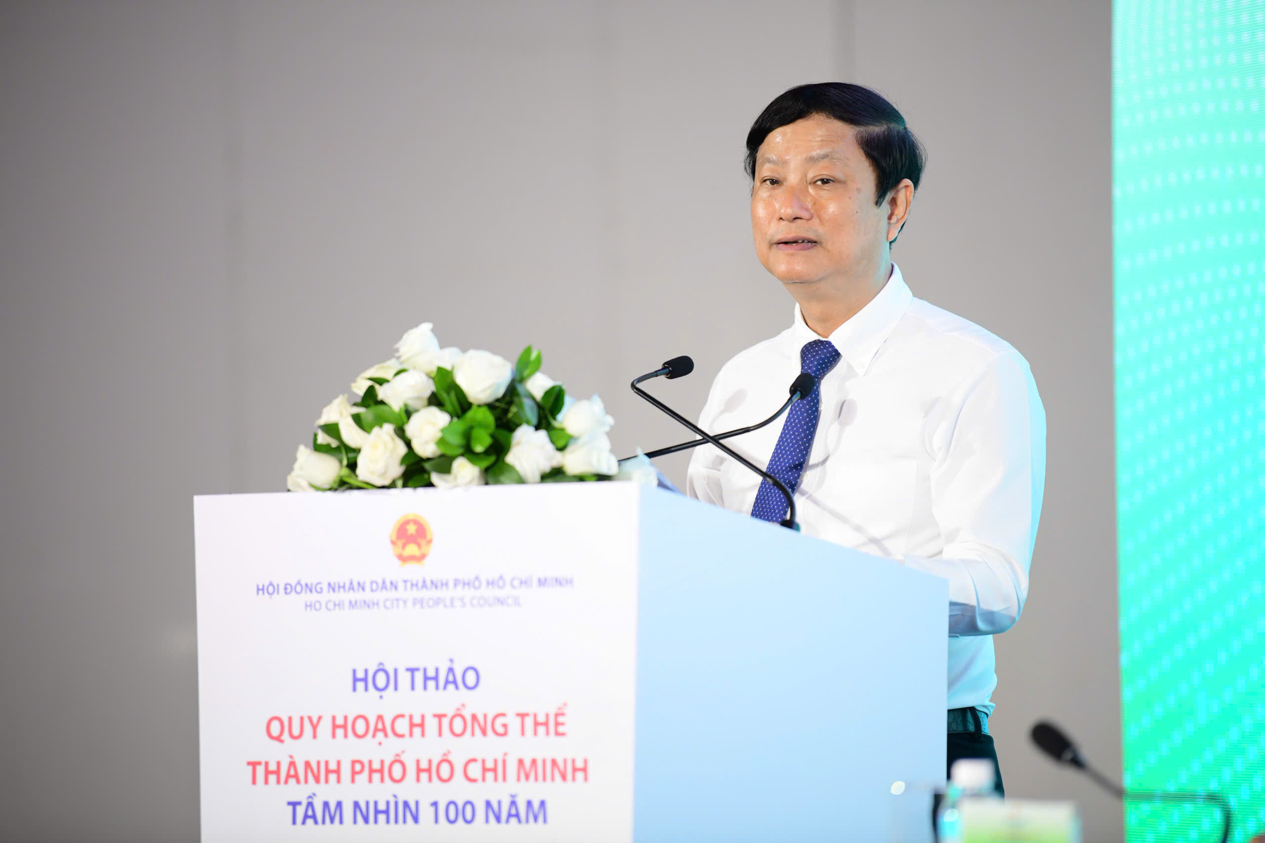 Chủ tịch HĐND TP.HCM Võ Văn Minh: Quy hoạch tổng thể phát triển TP.HCM nhanh, bền vững 100 năm - Ảnh 1.