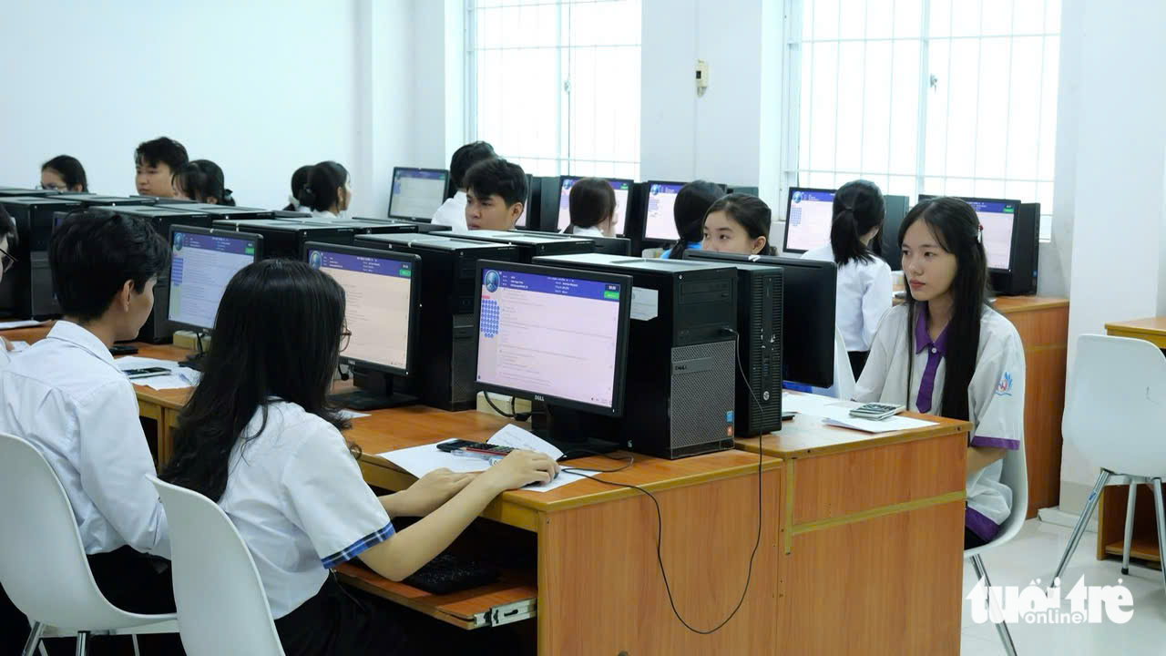 Đại học Trà Vinh miễn 100% học phí năm nhất cho tân sinh viên ở 13 ngành học học phí - Ảnh 1.