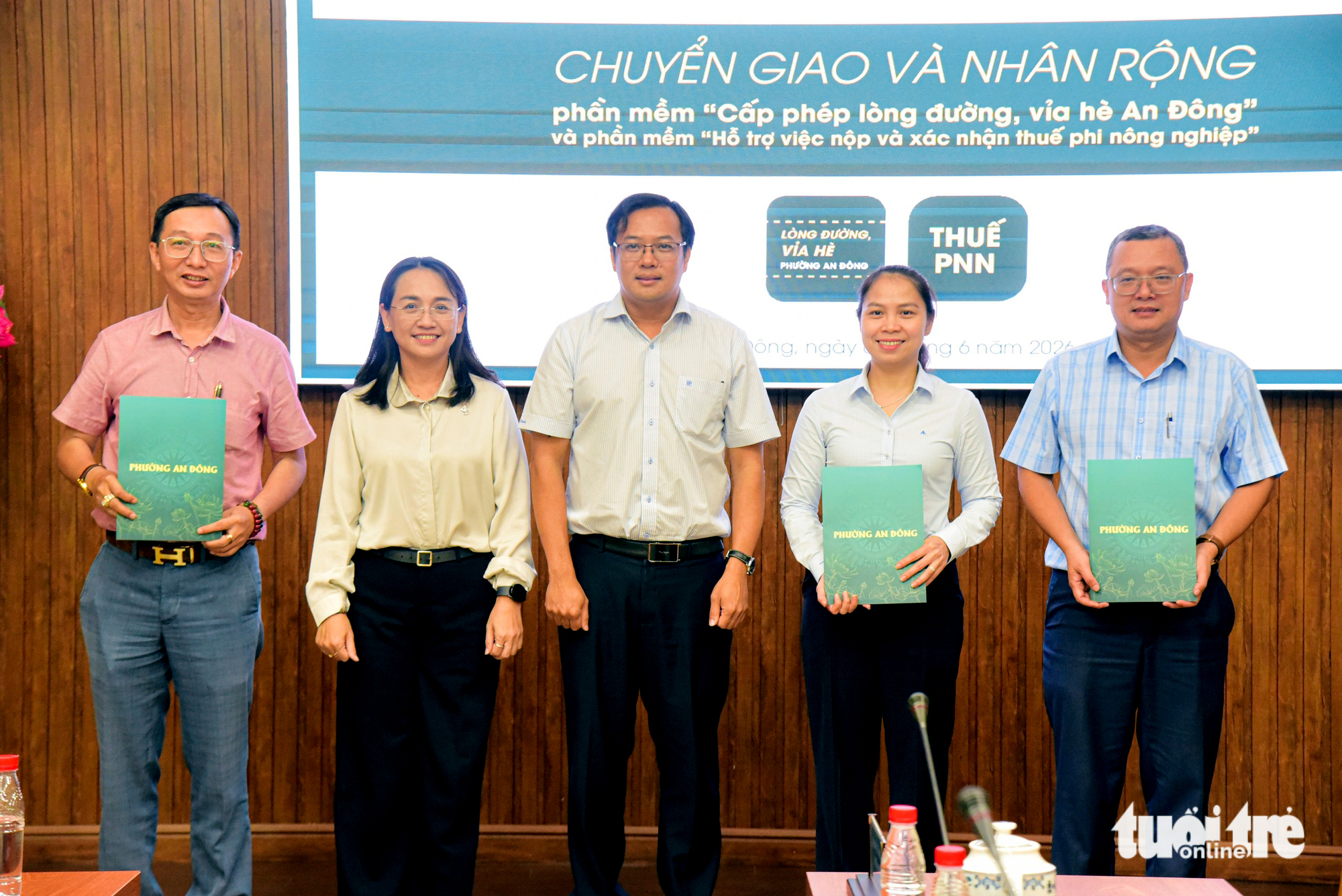 Phường An Đông lan tỏa phần mềm cấp phép lòng đường, vỉa hè cho nhiều địa phương ở TP.HCM - Ảnh 1.