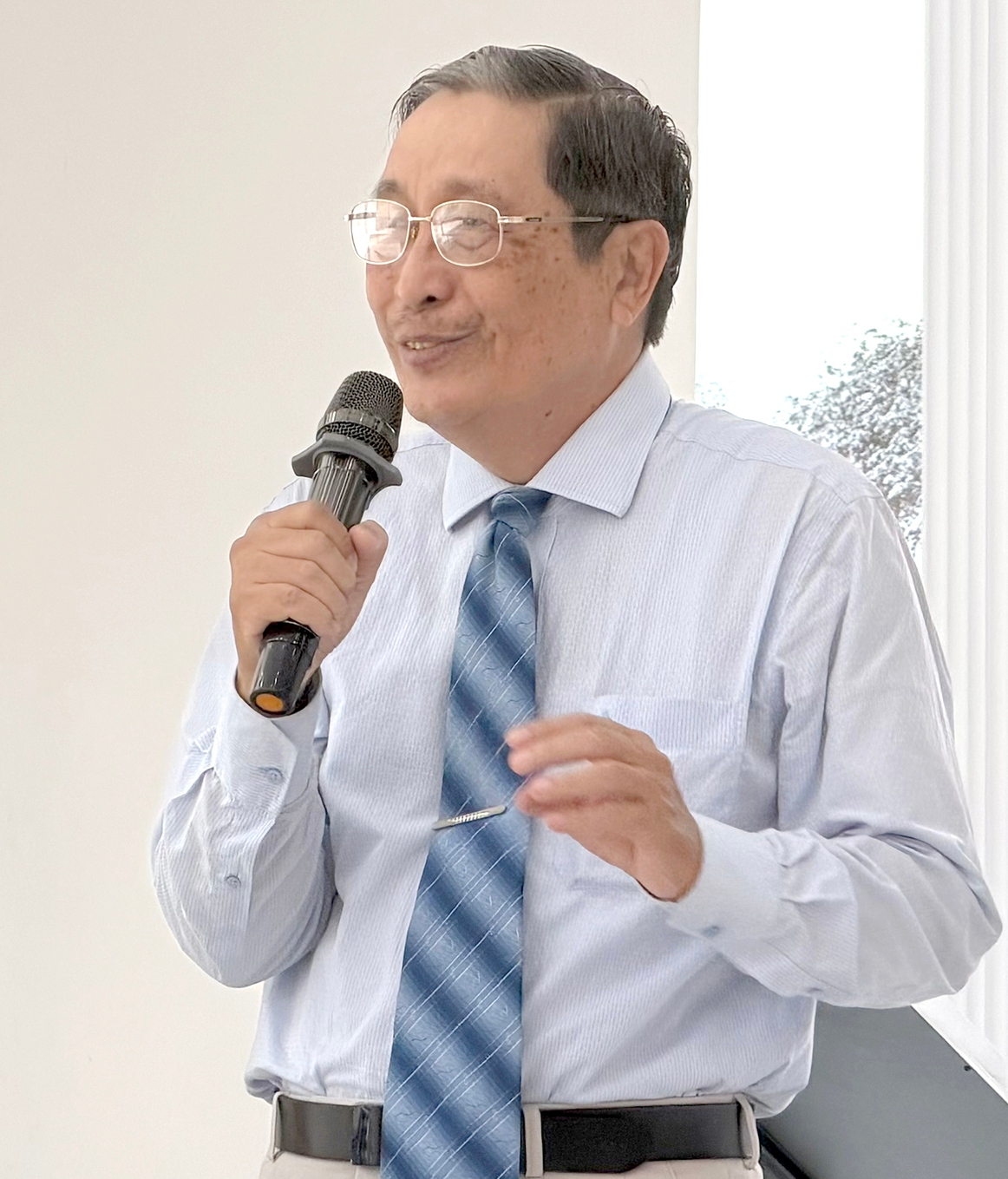 Dấu ấn Sài Gòn xưa qua tem, bưu ảnh - Ảnh 2.