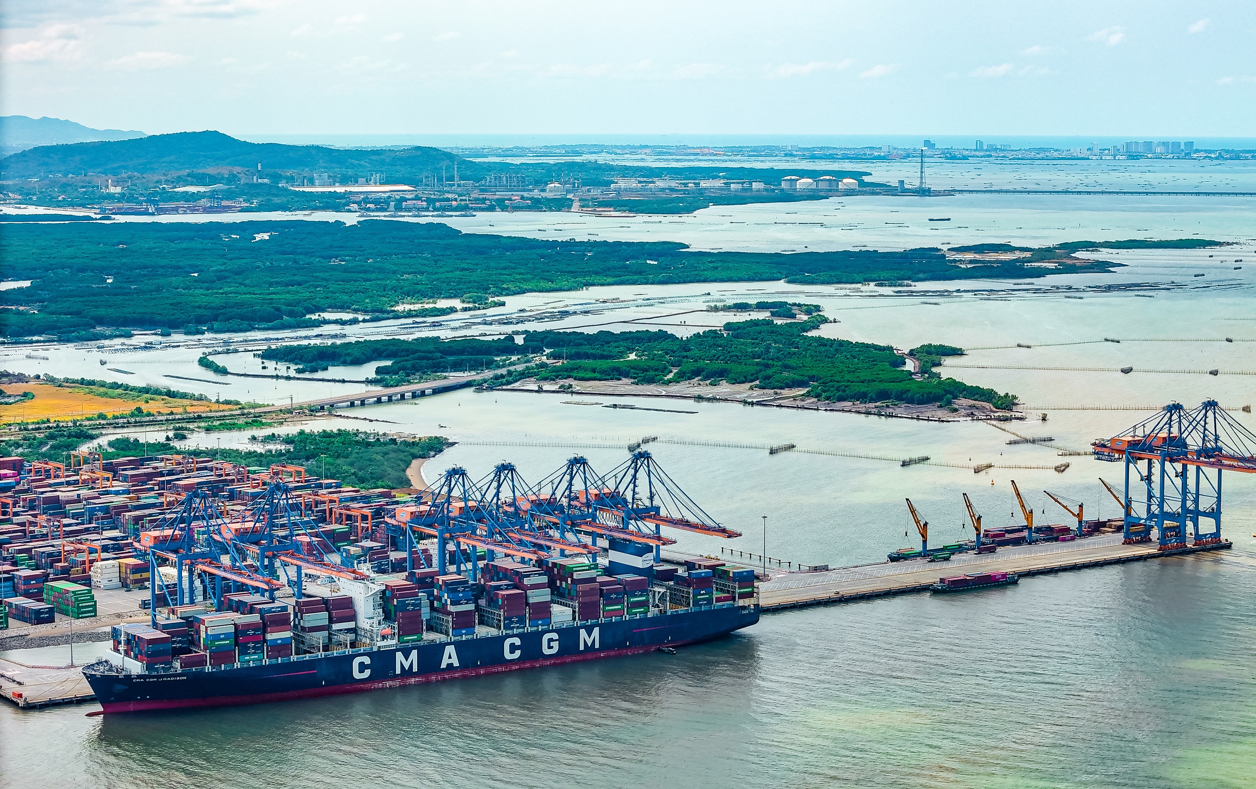 Ho Chi Minh City to waive port infrastructure fees for 3 years, supporting firms by $272mn- Ảnh 1.
