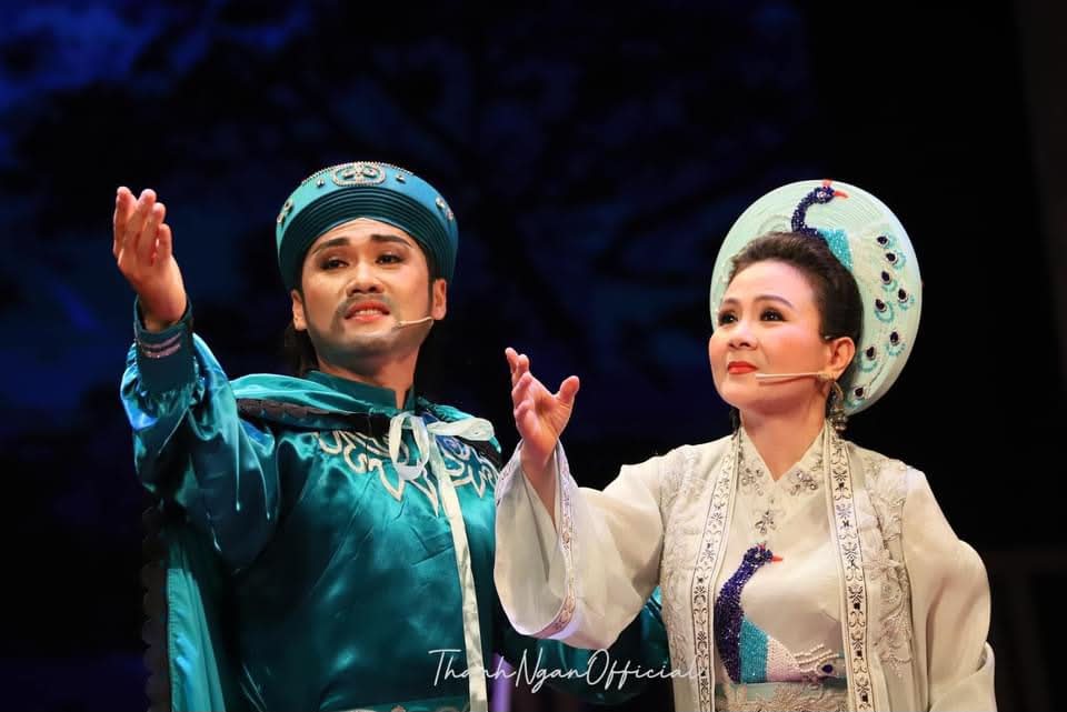 Tiếng trống Mê Linh, Khách sạn Hào Hoa phục vụ khán giả miễn phí mừng 50 thành phố mang tên Bác - Ảnh 1.