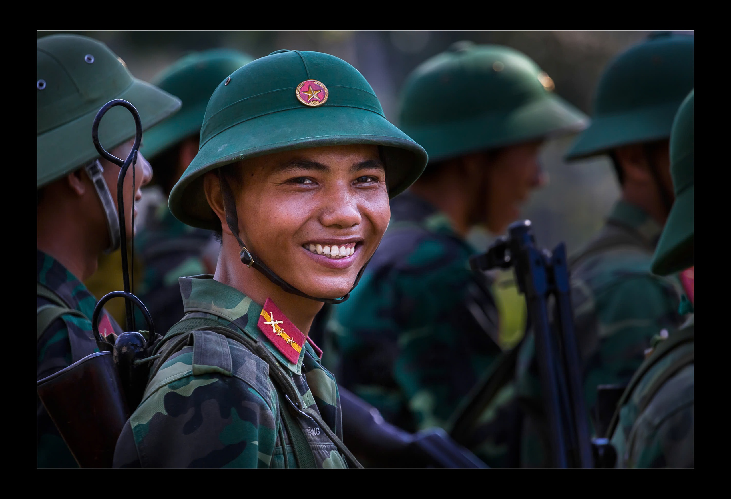 Sau hơn 20 năm cầm máy, nhà giáo Hồ Vũ mở triển lãm ảnh đầu tay - Ảnh 11.
